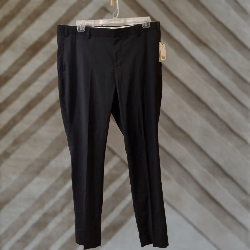 H&M H&M Dress Pants Womens Skinny 40 Regular NWT Black Cotton Polyester Zipper Pockets Dress Pants Men? Size 27" / US 4 / IT 40 - 1 Thumbnail