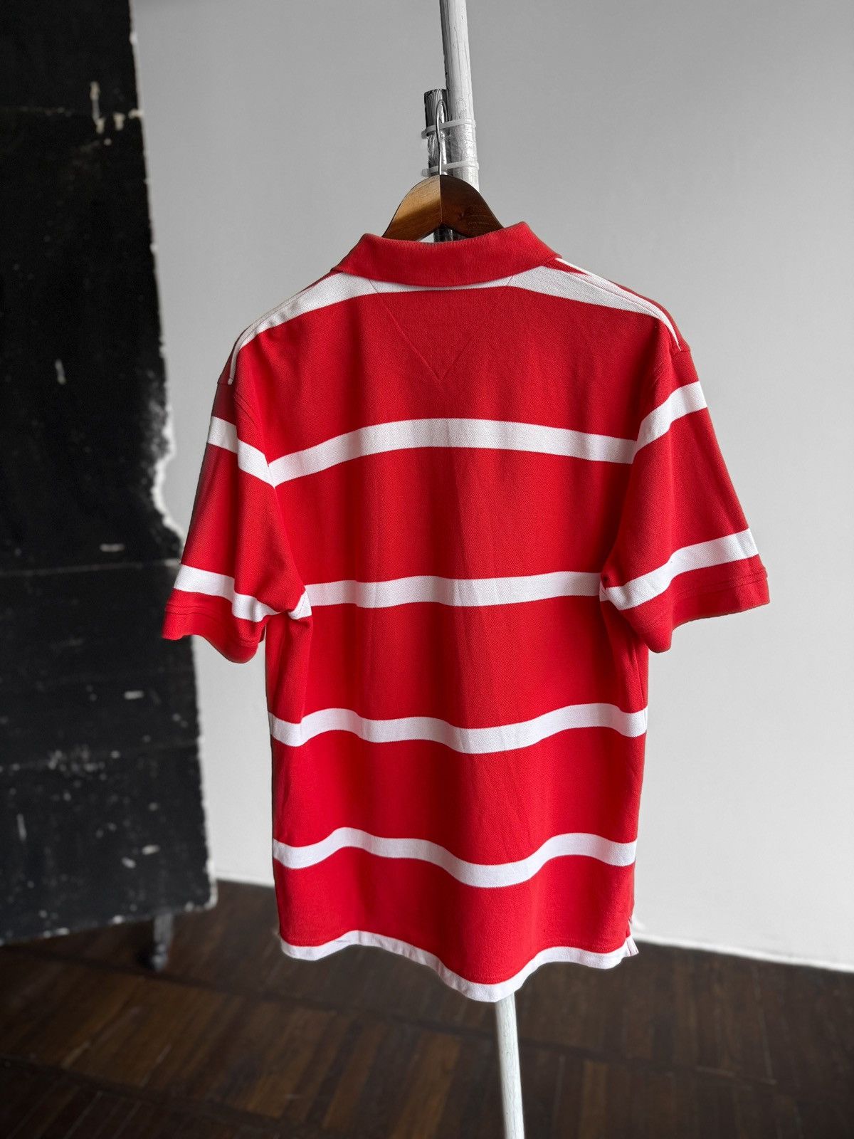 Tommy Hilfiger Tommy Hilfiger Mens Red Striped Short Sleeve Polo Shirt Size US L / EU 52-54 / 3 - 2 Thumbnail
