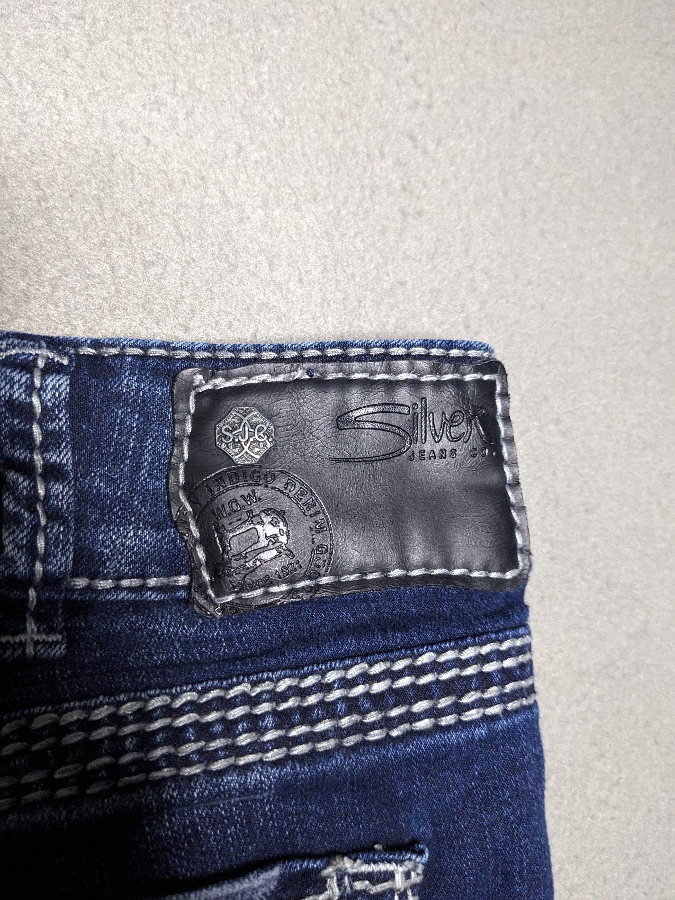 Silver Jeans Co. Silver Jeans Suki Mid Capri 33x24 Y2K Denim Western Dark Size 33" - 12 Thumbnail