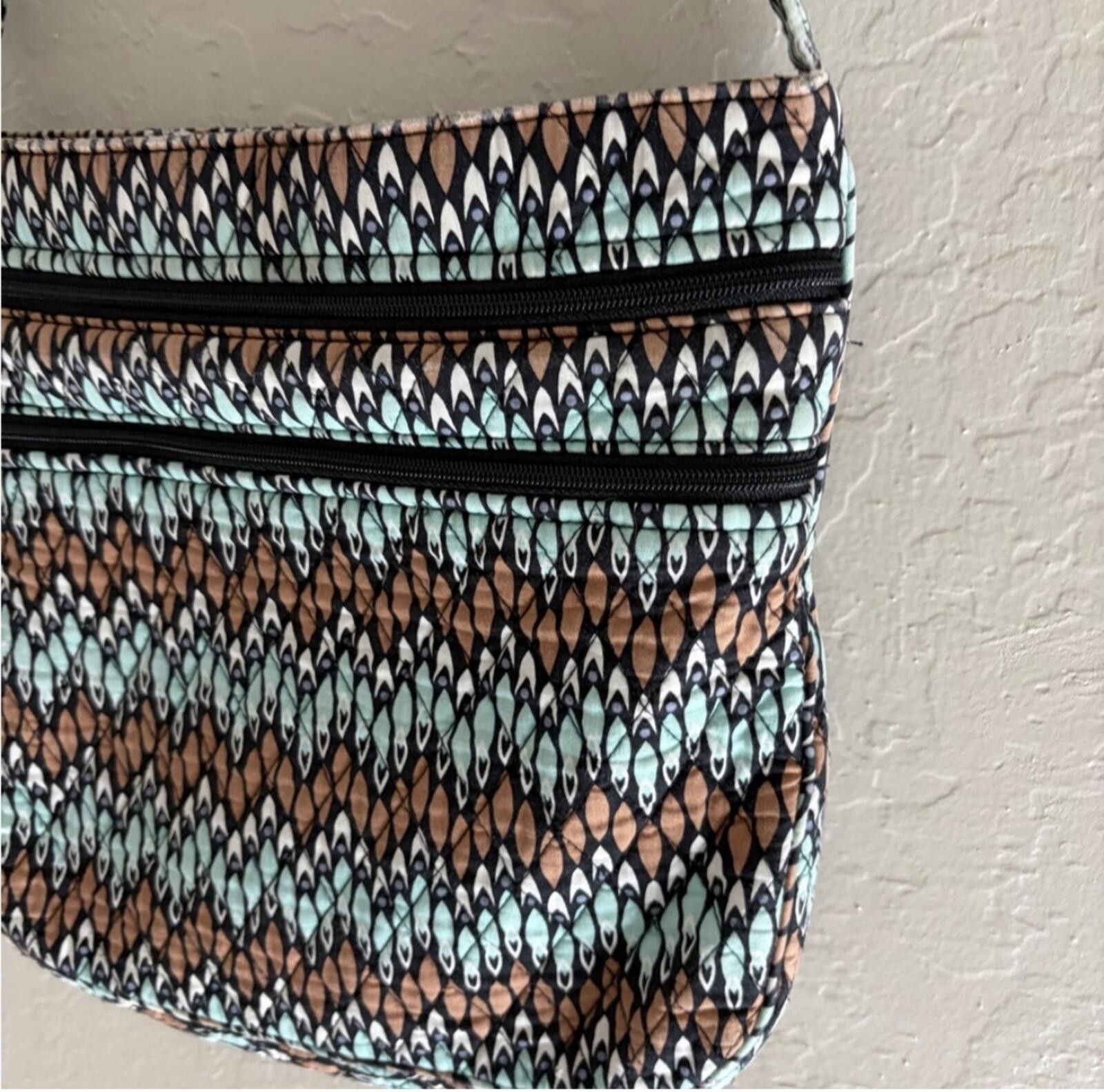 Other Vera Bradley Vibrant Patterned Crossbody Bag Size ONE SIZE - 1 Thumbnail