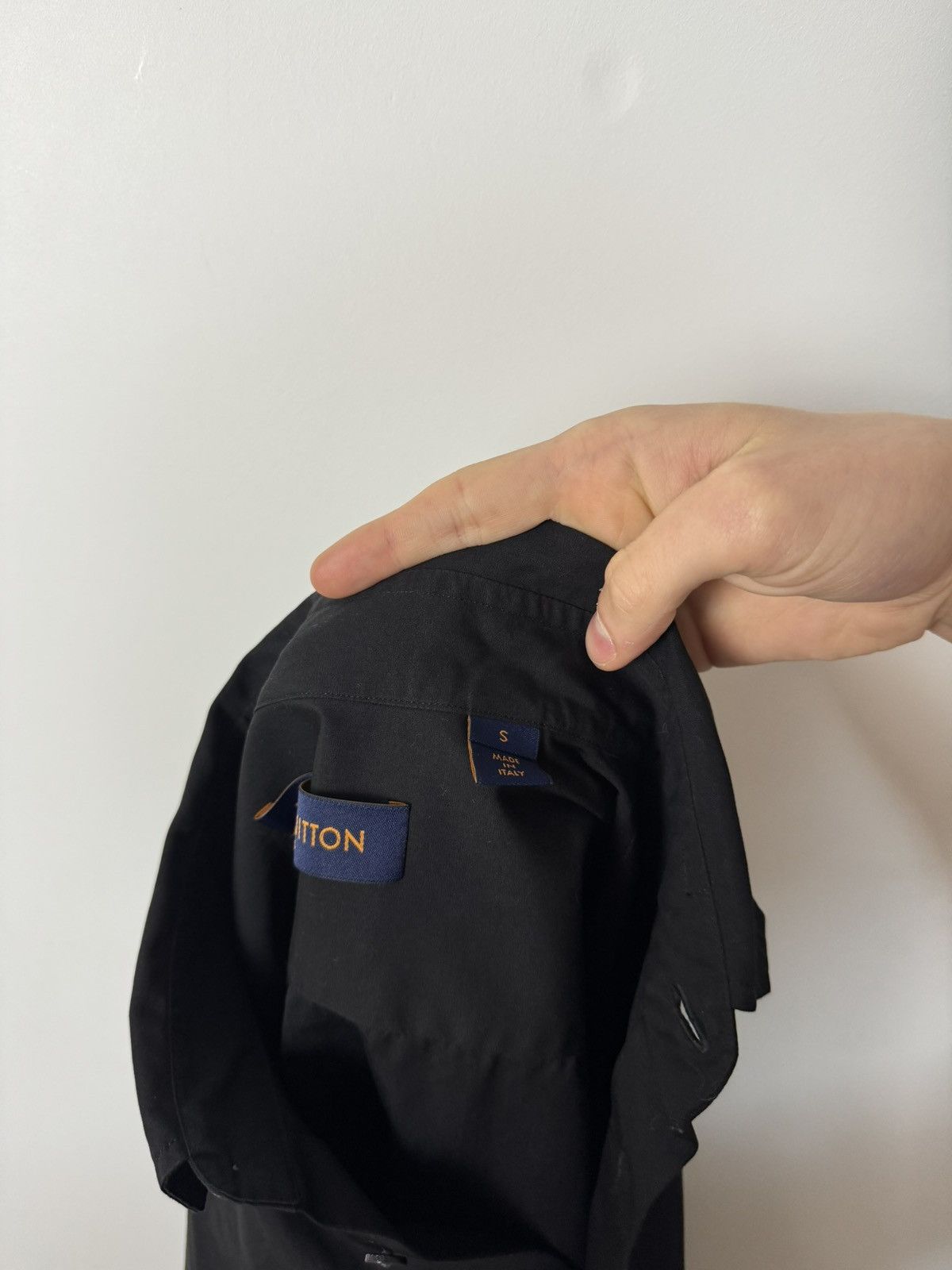 Louis Vuitton Louis Vuitton by Virgil Abloh Staples Edition Black Shirt Size US S / EU 44-46 / 1 - 15 Thumbnail