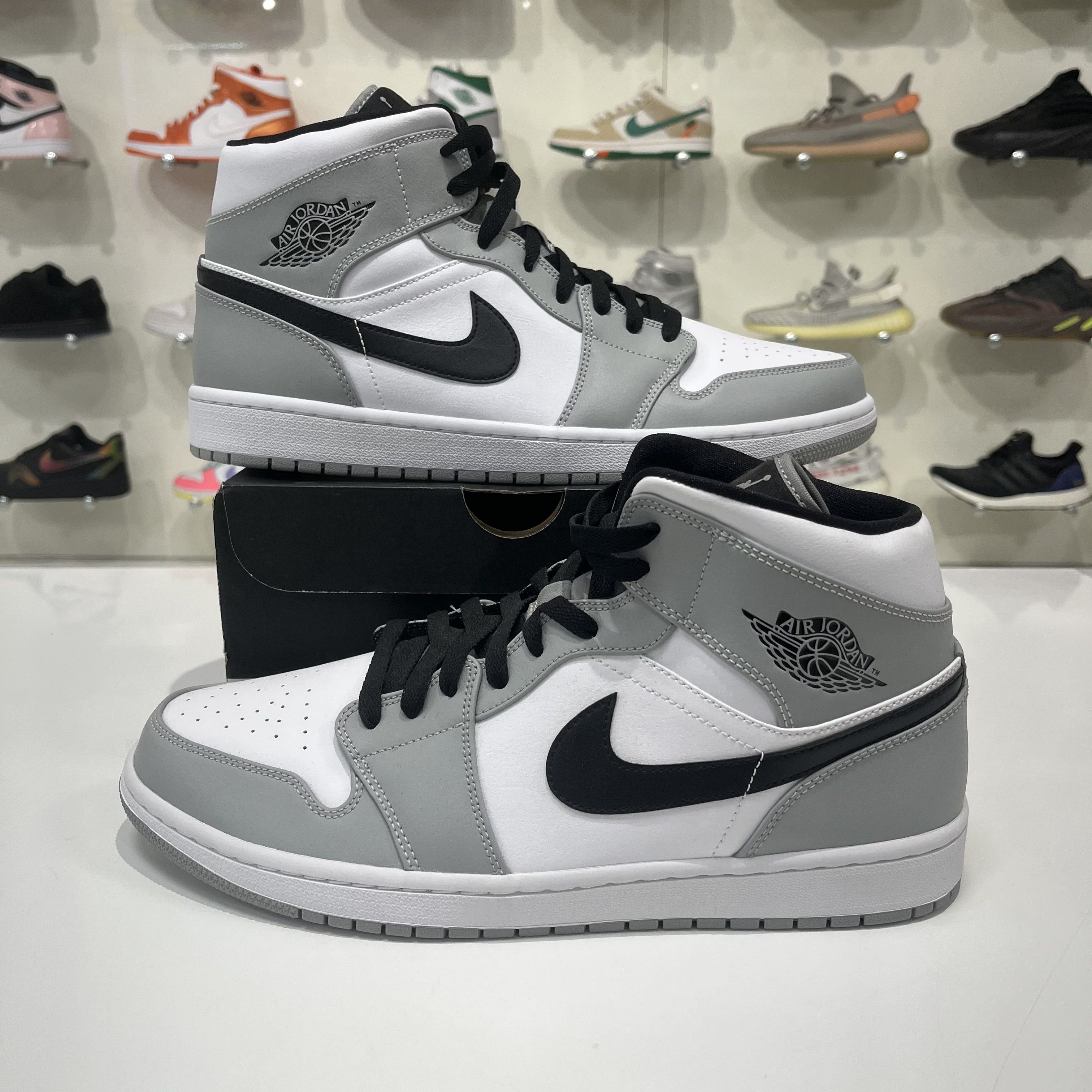 Nike Air Jordan 1 Mid Light Smoke Grey Size US 11.5 / EU 44-45 - 1 Thumbnail