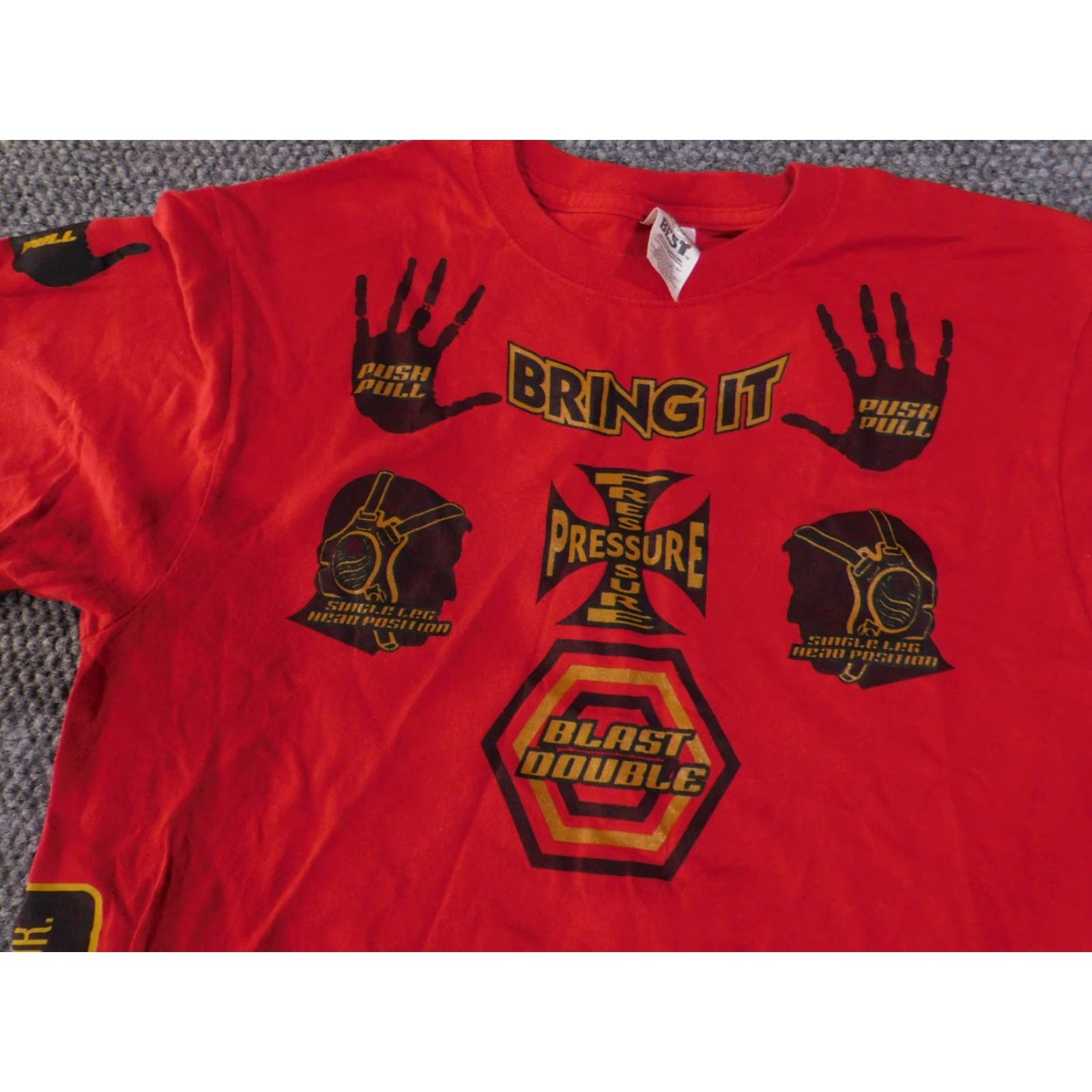 Fruit Of The Loom Wrestling Shirt Mens M Red Cotton Graphic Spartans Bring It 90s University Logo Fruit of the Loom Shirt Mens Size US M / EU 48-50 / 2 - 5 Thumbnail