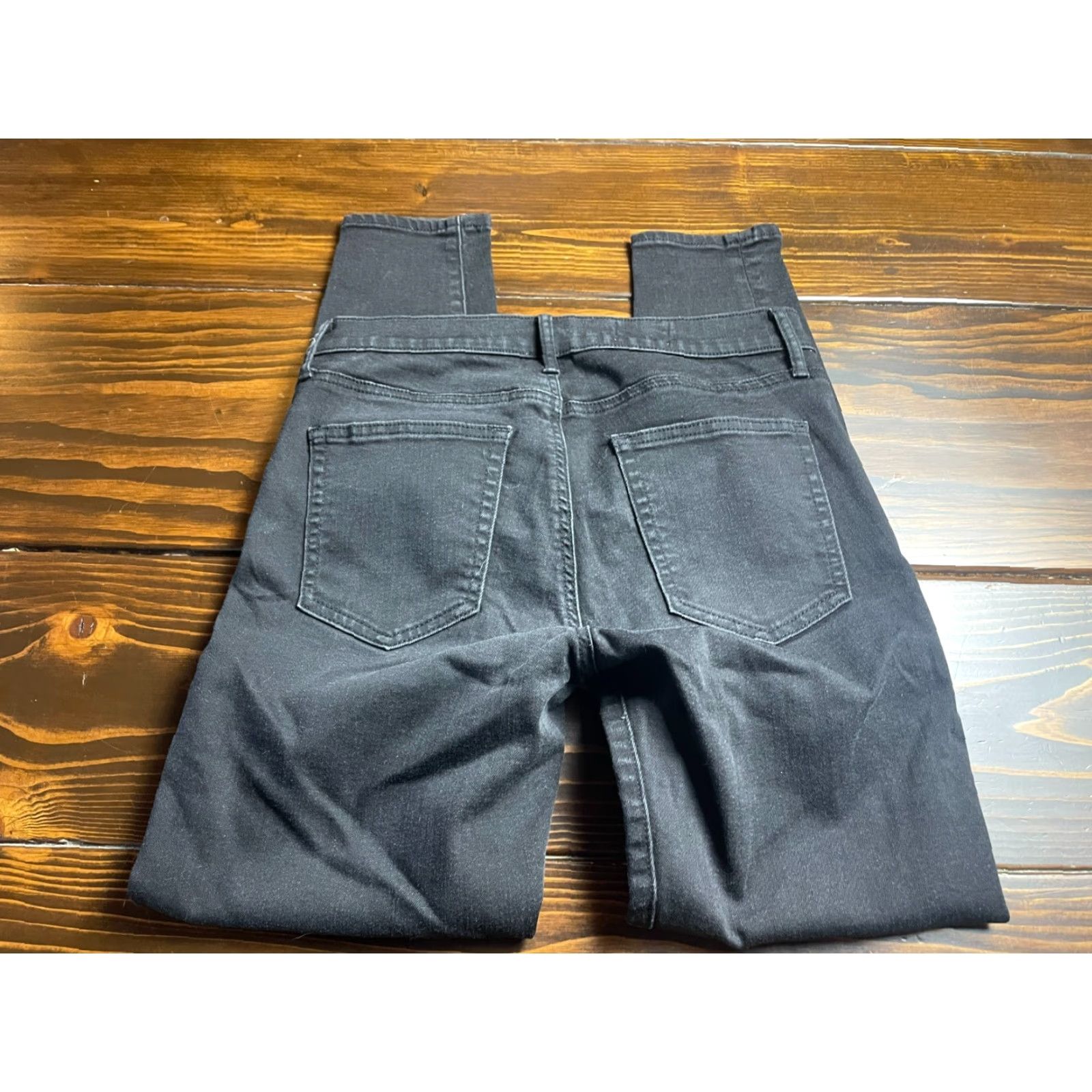 Gap **Gap 1969 Women's Size 29S True Skinny Black Denim Jeans** User: Gap 1969 Women's Size 29S True Skinny Black Denim Jeans Size 28" / US 6 / IT 42 - 3 Thumbnail