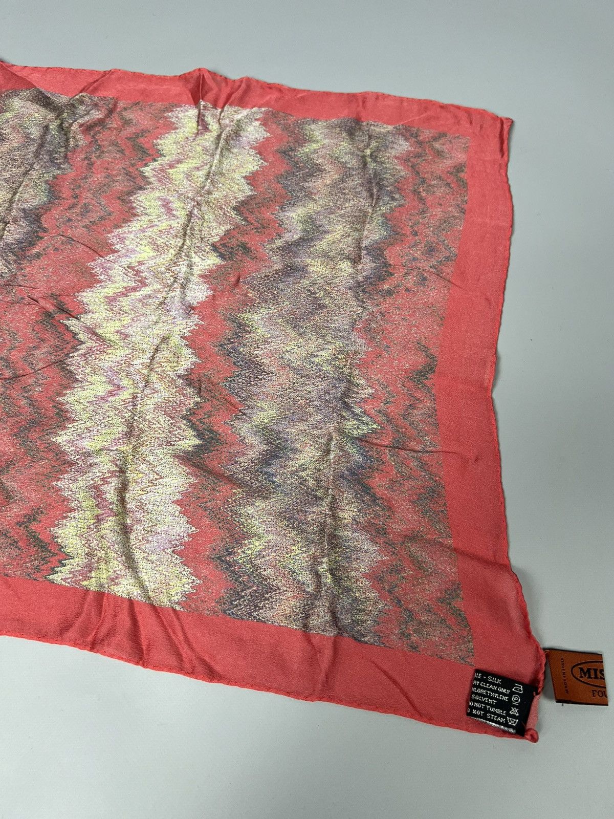 Missoni (44x44cm) Rare Missoni silk scarf geometric print Size ONE SIZE - 4 Thumbnail