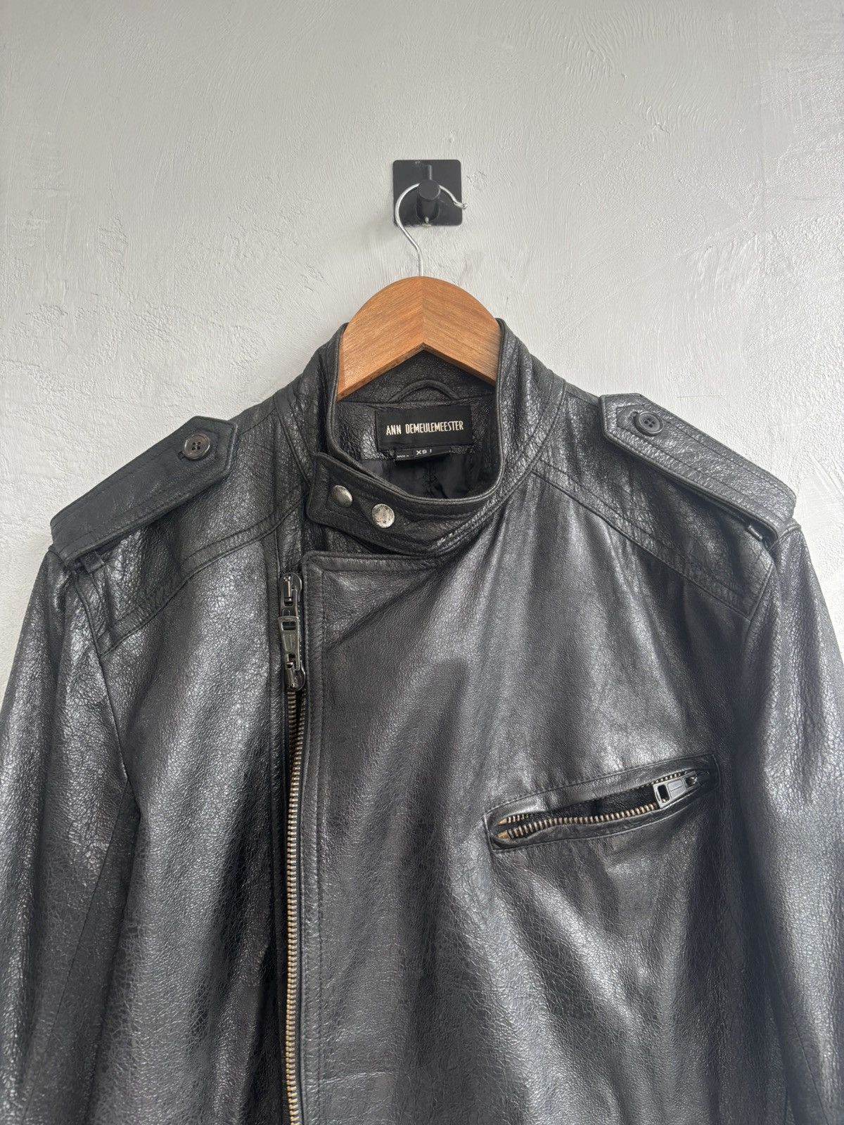 Ann Demeulemeester Ann Demeulemeester SS2003 cracked leather biker jacket Size US M / EU 48-50 / 2 - 7 Thumbnail
