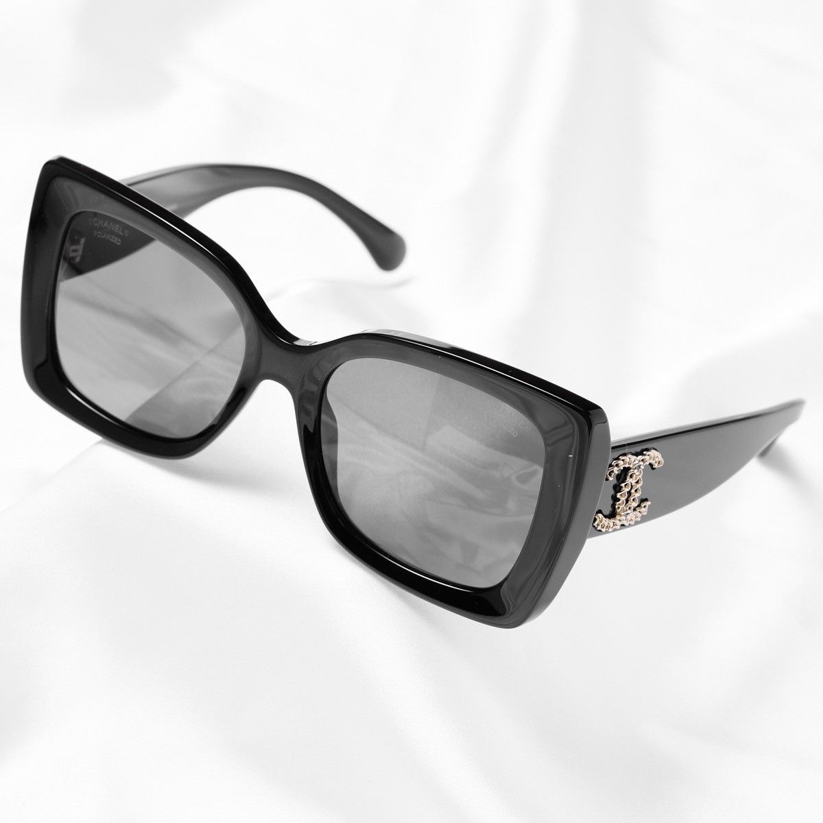Chanel CHANEL 0CH5555 C622T8 SUNGLASSES Size ONE SIZE - 2 Thumbnail