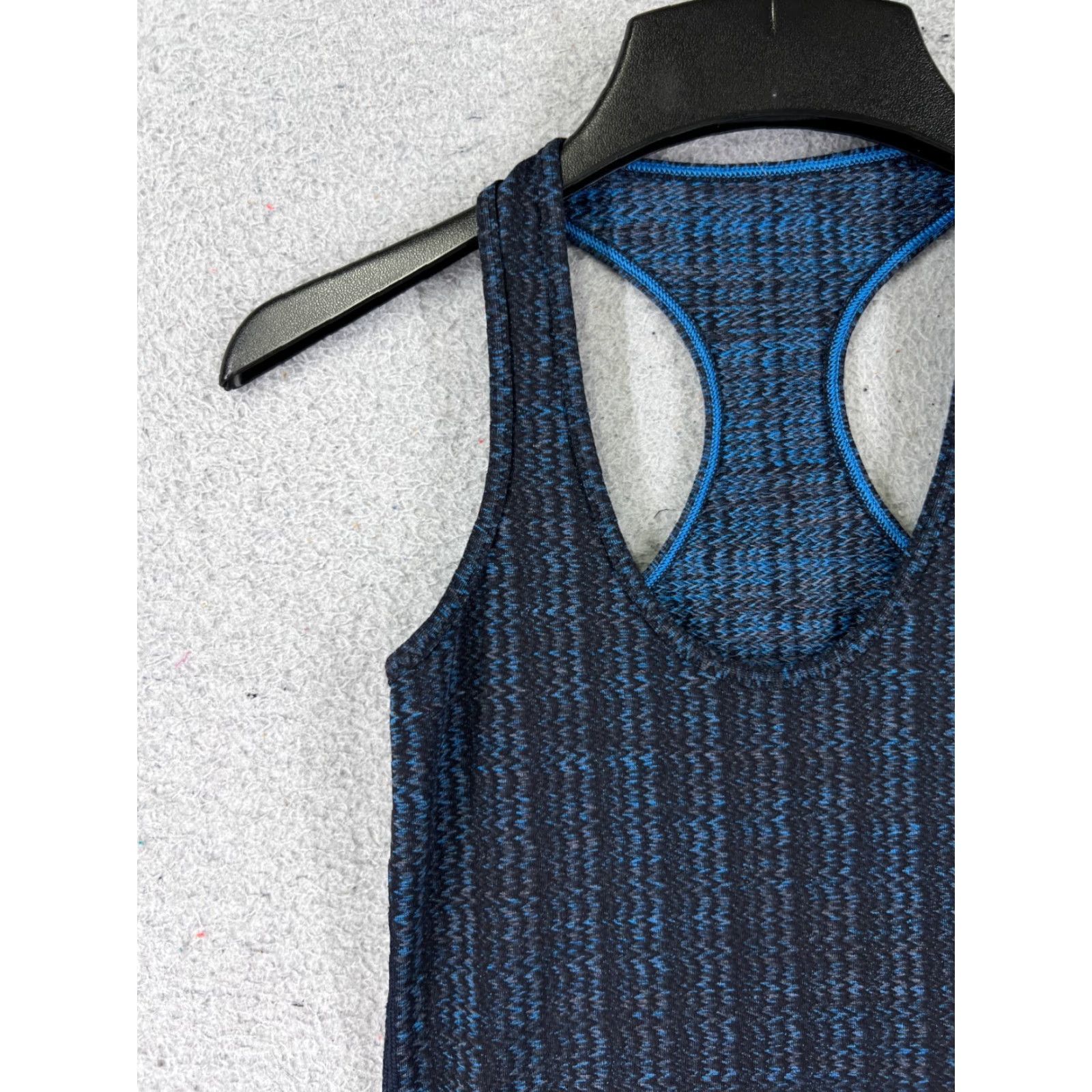 Lululemon Lululemon Shirt Women Blue Sleeveless Racerback 2 | Basic All Seasons Breathable Jersey Tank Top Casual Workwear Size XS / US 0-2 / IT 36-38 - 3 Thumbnail