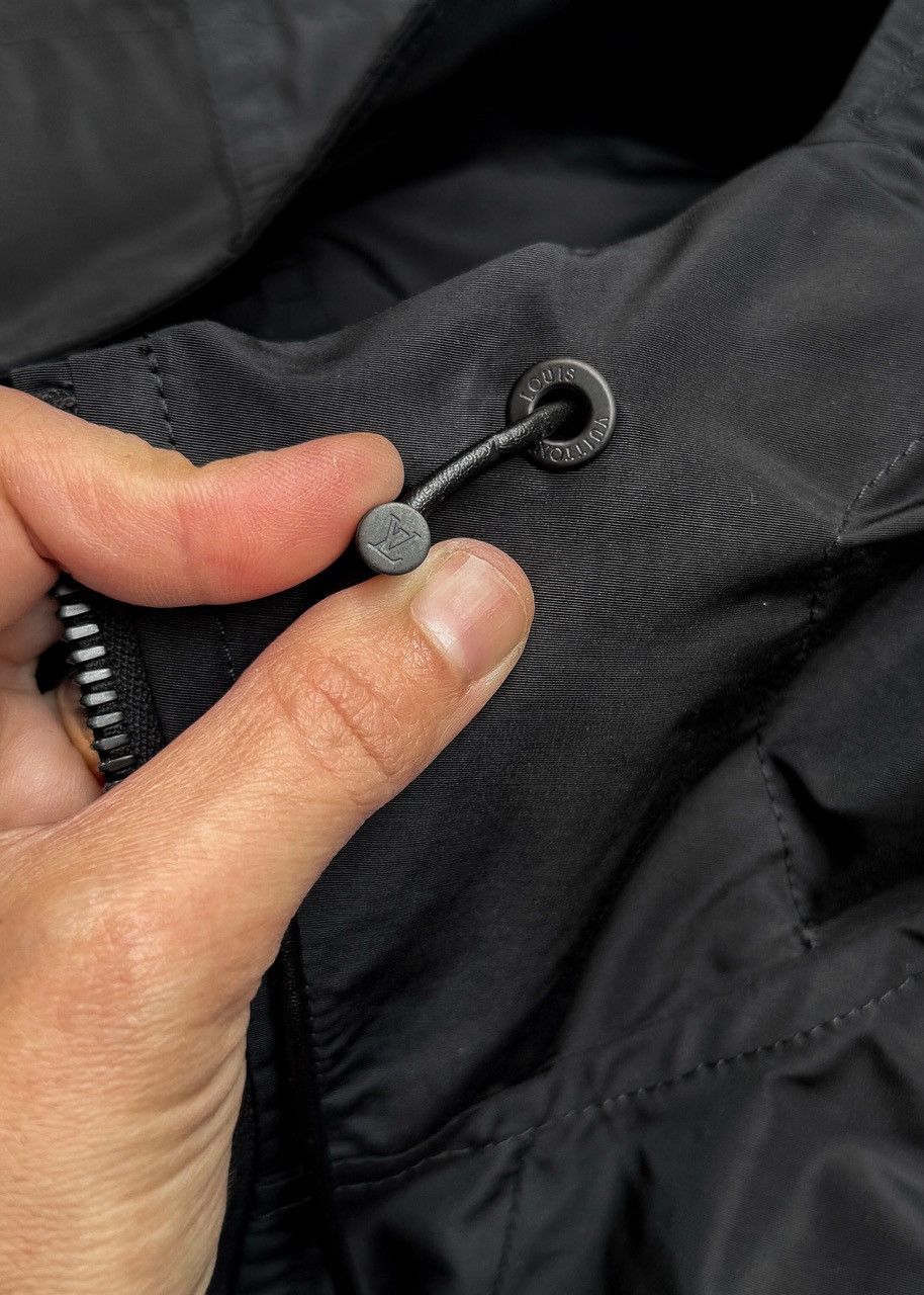 Louis Vuitton Louis Vuitton Black Raincoat With Amovible Monogram Lining Size S / US 4 / IT 40 - 10 Thumbnail