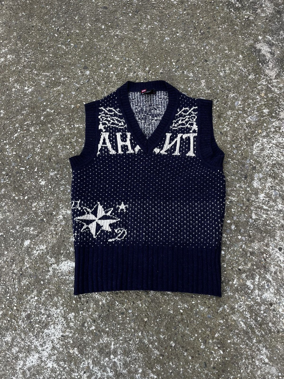 Diesel Diesel Bandits Russian Wording vintage vest Size US S / EU 44-46 / 1 - 1 Thumbnail