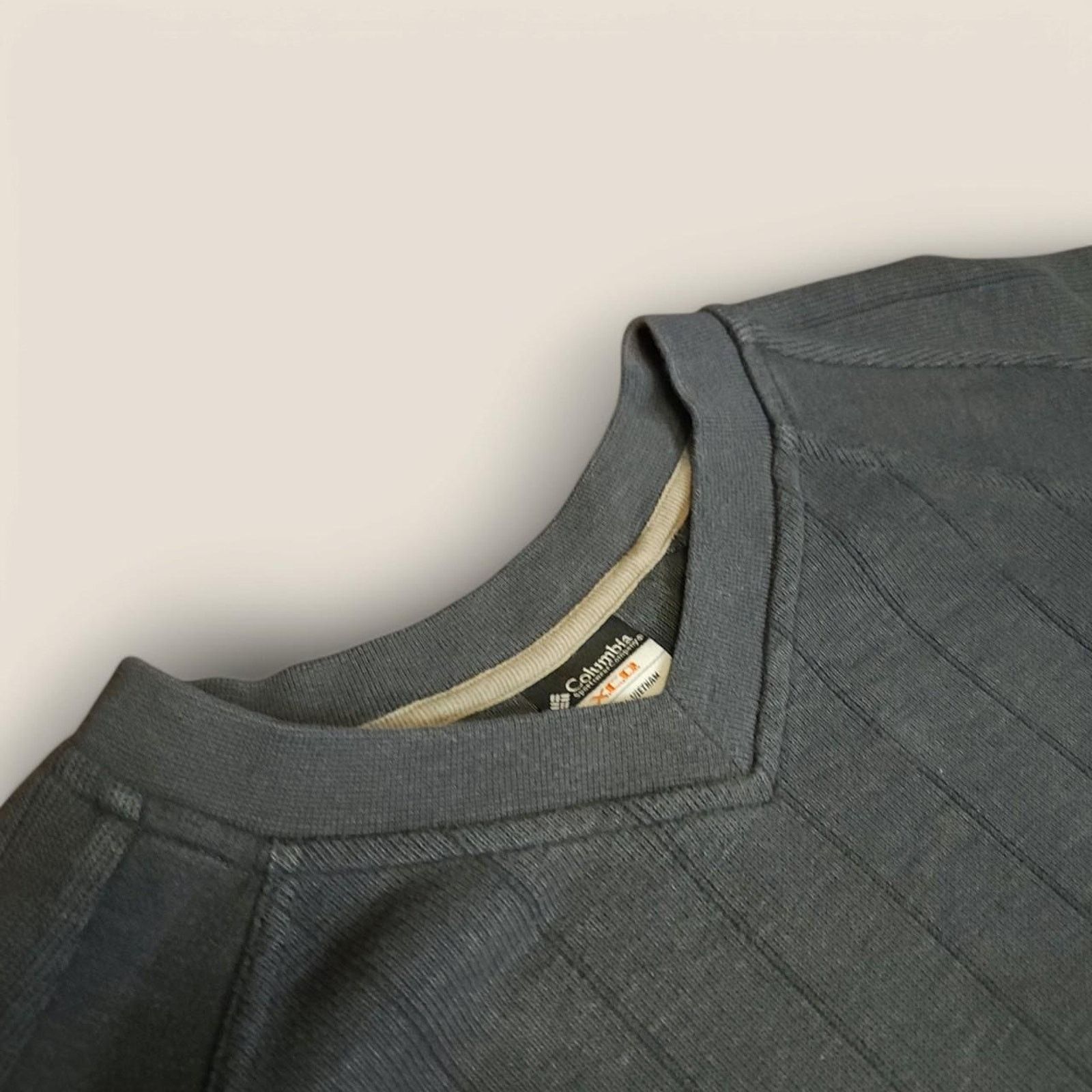 Columbia Vintage looking gray columbia sweater Size US XXL / EU 58 / 5 - 3 Thumbnail