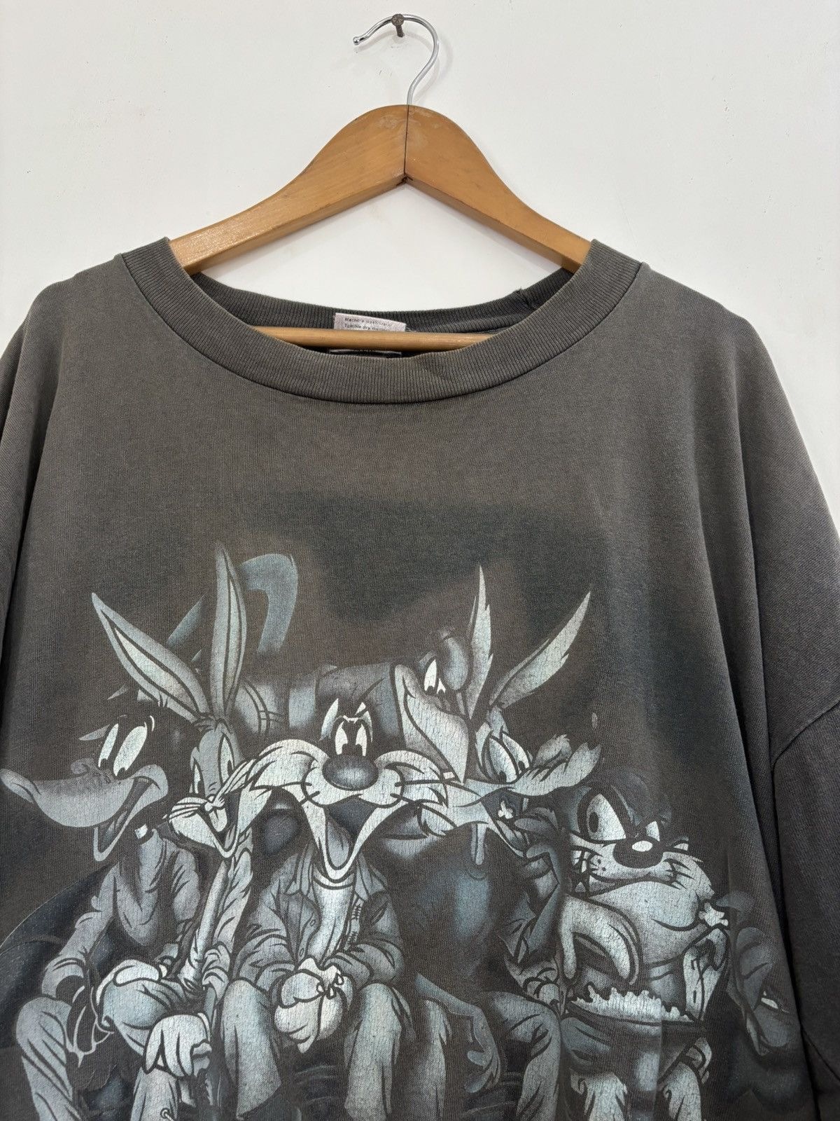 Vintage 1996 VINTAGE LOONEY TUNES MOVIE NIGHT TSHIRT Size US XL / EU 56 / 4 - 2 Thumbnail
