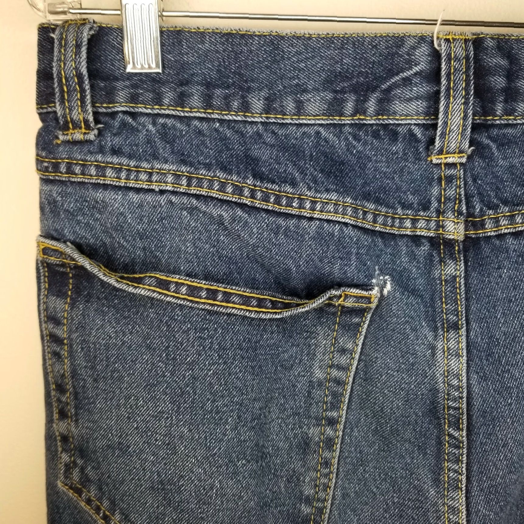 Vintage VINTAGE? No — brand RedHead, jeans, Men, 34x30, Blue Distressed Denim Straight Fit, 30" inseam, Cotton, Regular, Pockets, Classic Theme Size US 34 / EU 50 - 6 Thumbnail