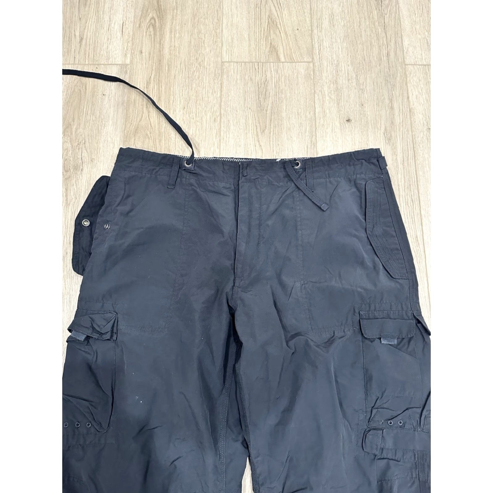Gap VINTAGE Gap Black Cargo Paratrooper Parachute Pants XL Mens Pants Cargo Black XL JPEG? Size US 36 / EU 52 - 4 Thumbnail