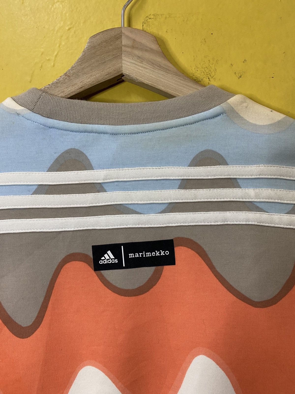 Marimekko Adidas X Marimekko Crop Top Sweatshirt Crewneck Size S / US 4 / IT 40 - 4 Thumbnail