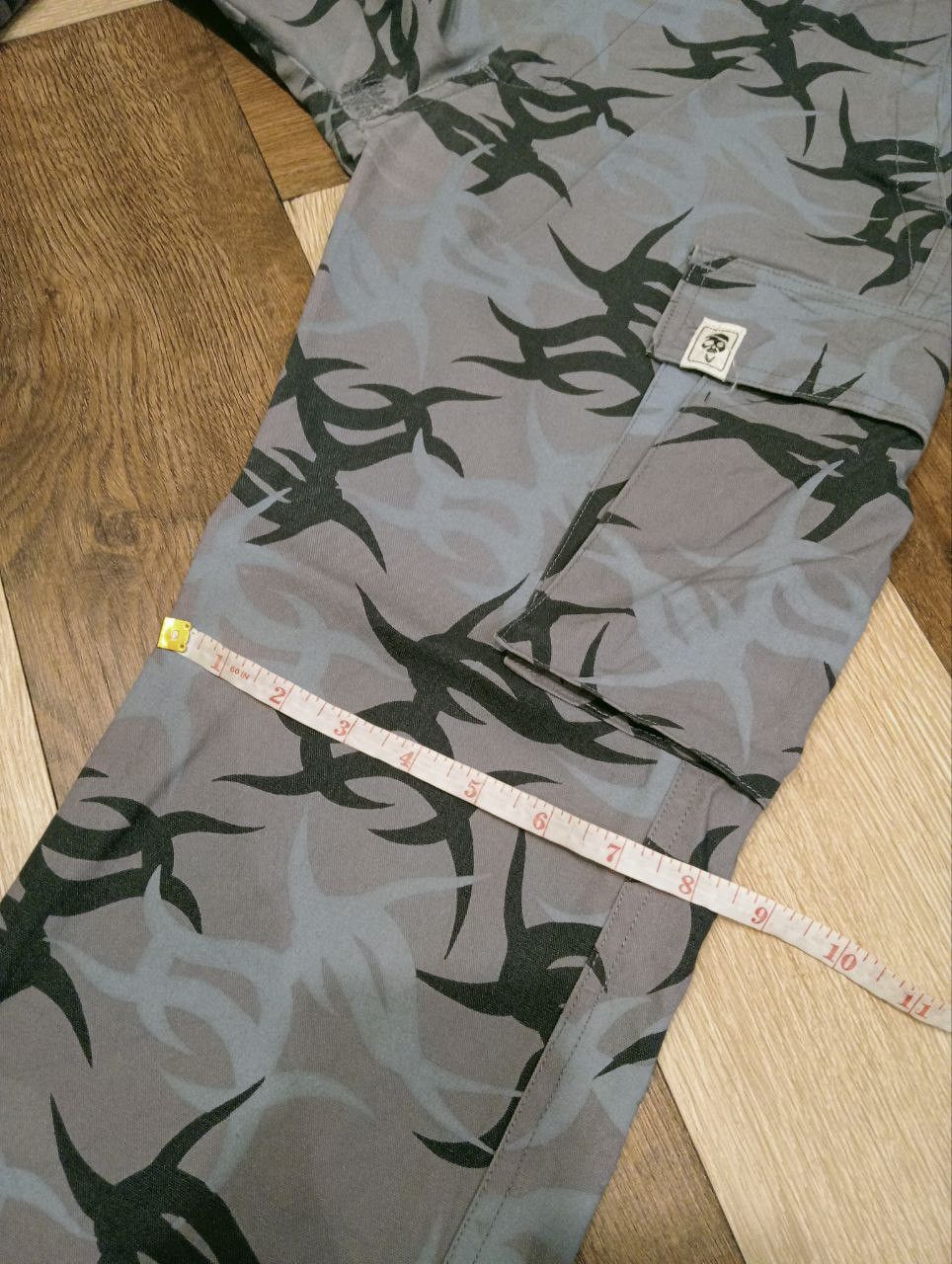 Japanese Brand VINTAGE SKULLSHIT JAPAN TRIBAL CAMO CARGO PANTS Size US 29 - 17 Thumbnail