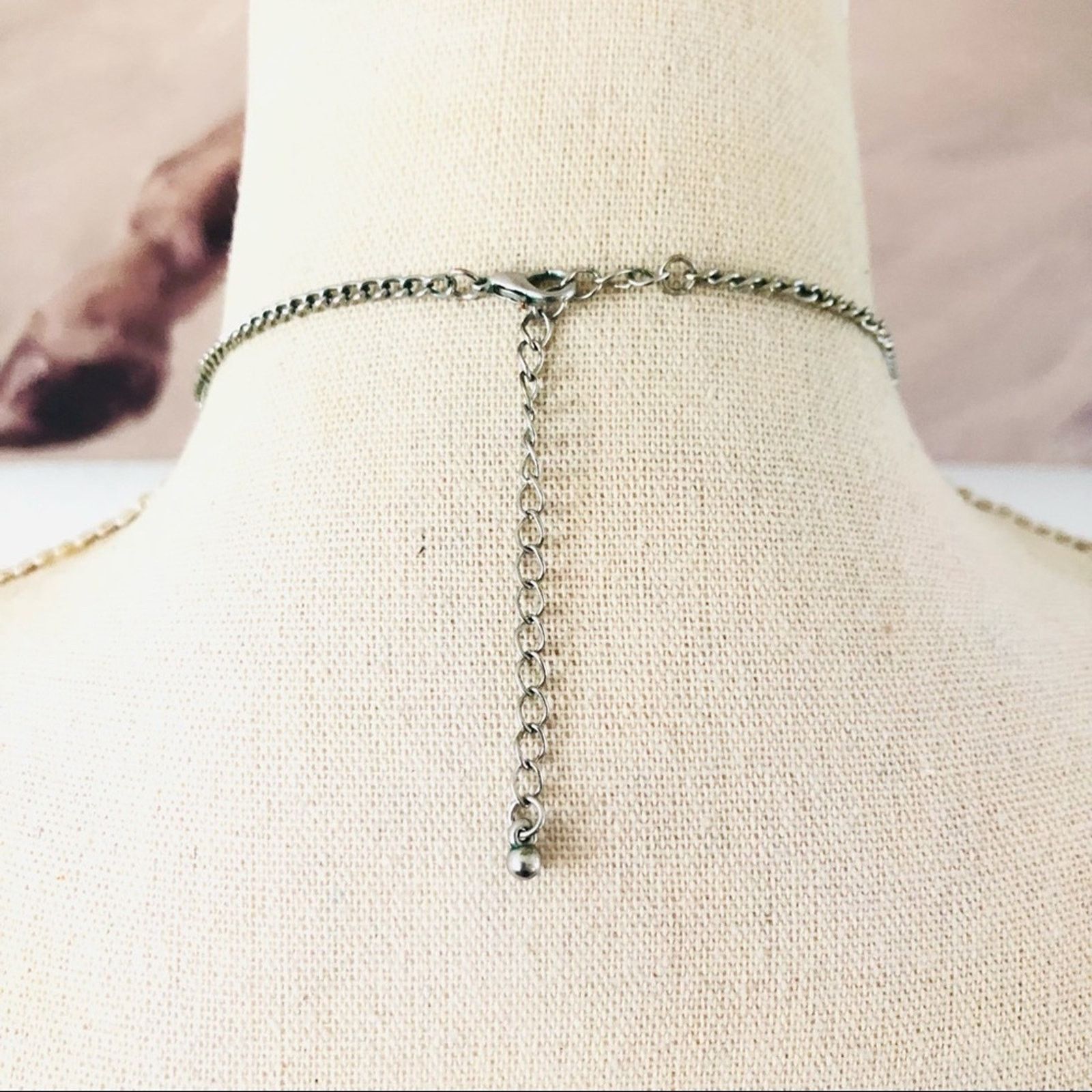 Jewelry Beaded cluster fringe pendant on chain necklace Size ONE SIZE - 5 Thumbnail