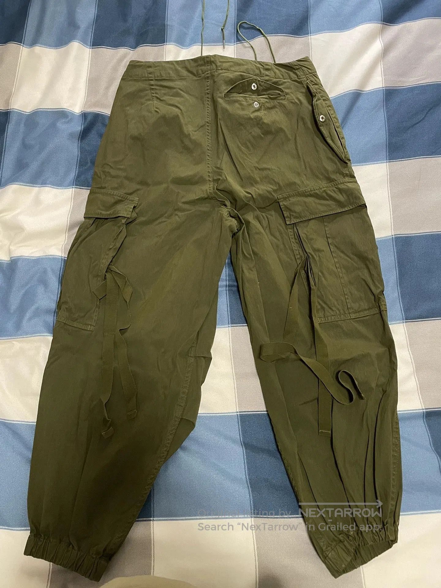 Haversack military-style cargo pants in olive green. Size US 31 - 2 Thumbnail