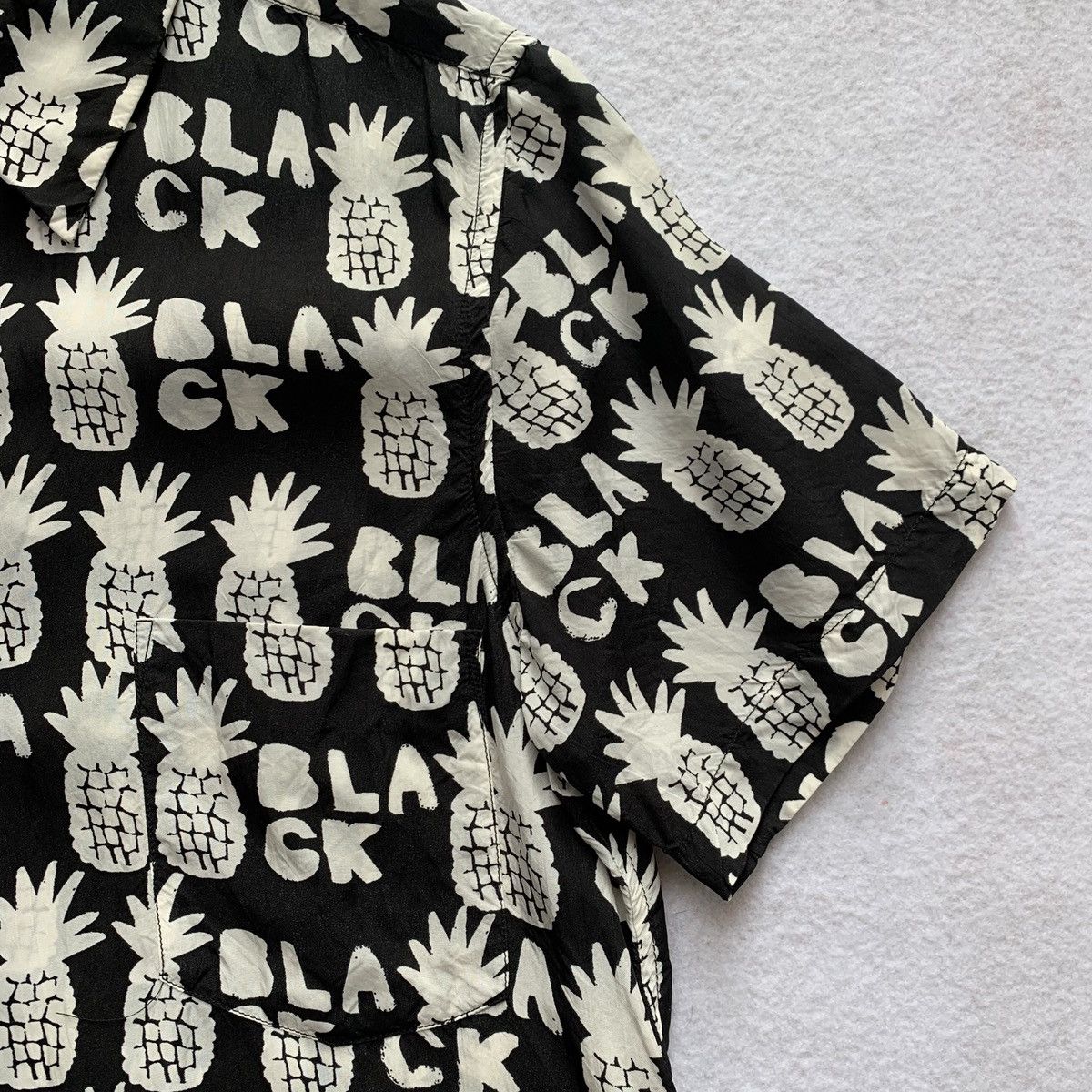 Comme des Garcons BLACK COMME des Garcons Pineapple Logo Short Sleeve Shirt Size US XS / EU 42 / 0 - 3 Thumbnail