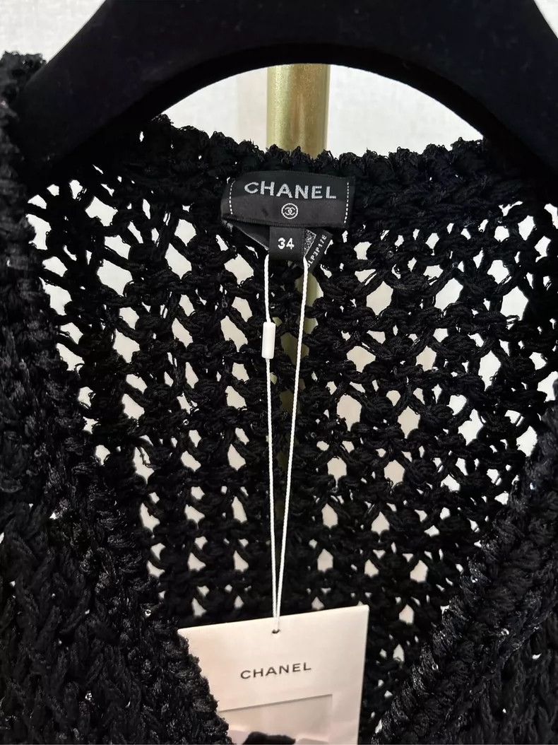 Chanel Chanel 22s black hollow vest Size XXS / US 00 / IT 34 - 2 Thumbnail