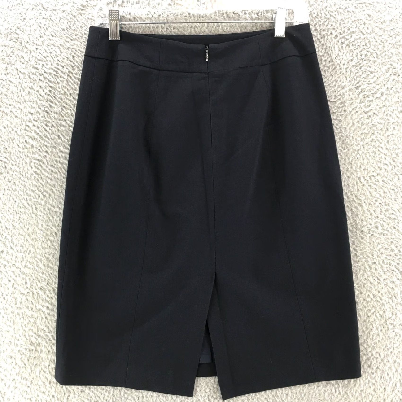 Calvin Klein Calvin Klein A-Line Skirts Womens 8 Black Pleated Front Casual Back Slit Casual Womens 8 Black Pleated Slit Back Casual Calvin Klein A-Line Skirt Size 30" / US 8 / IT 44 - 5 Thumbnail