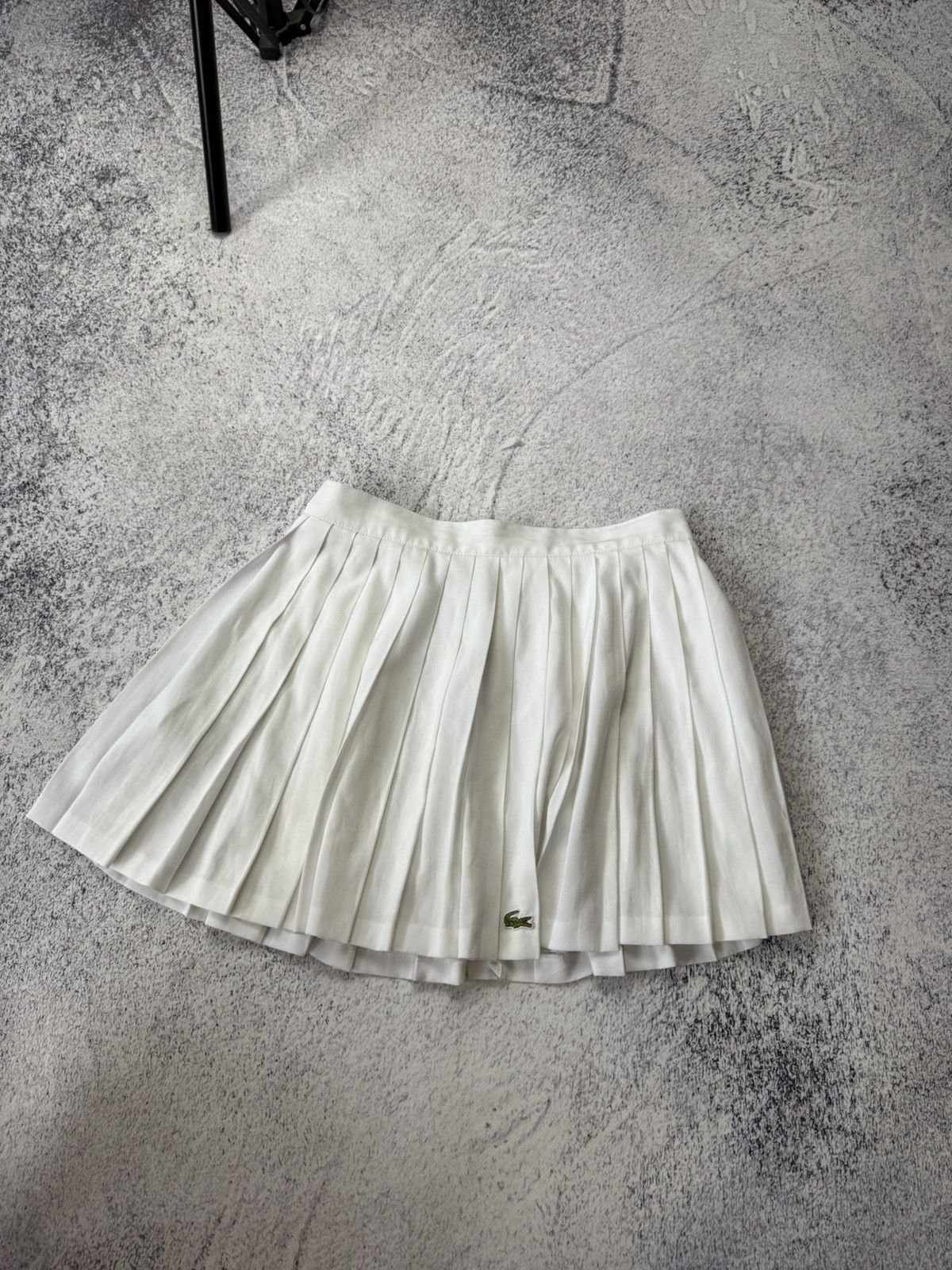 Lacoste Vintage 90’s Lacoste Tennis Skirt Old Money Size 27" / US 4 / IT 40 - 22 Thumbnail