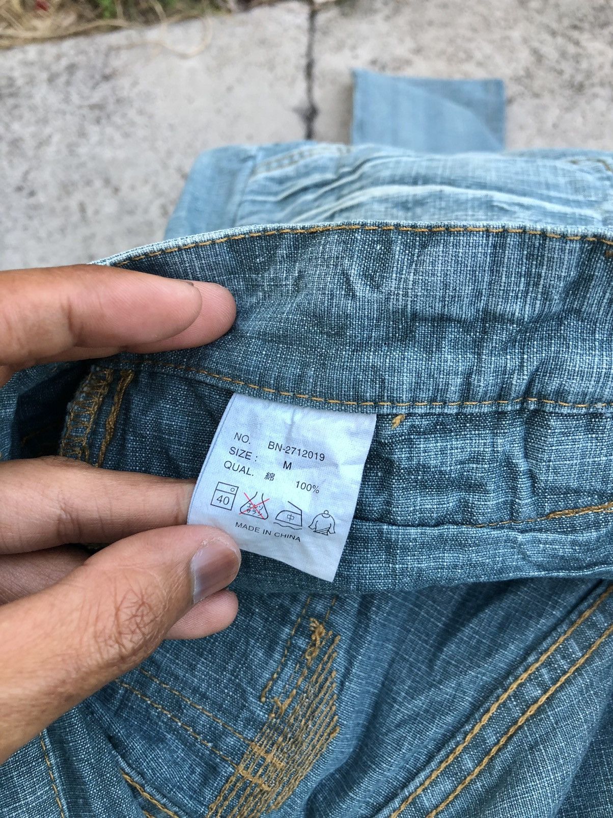 Vintage FLARED⚡️⚡️WASHED BLUE ZIPPER BACK NUMBER BUSHPANT Size US 30 / EU 46 - 3 Thumbnail