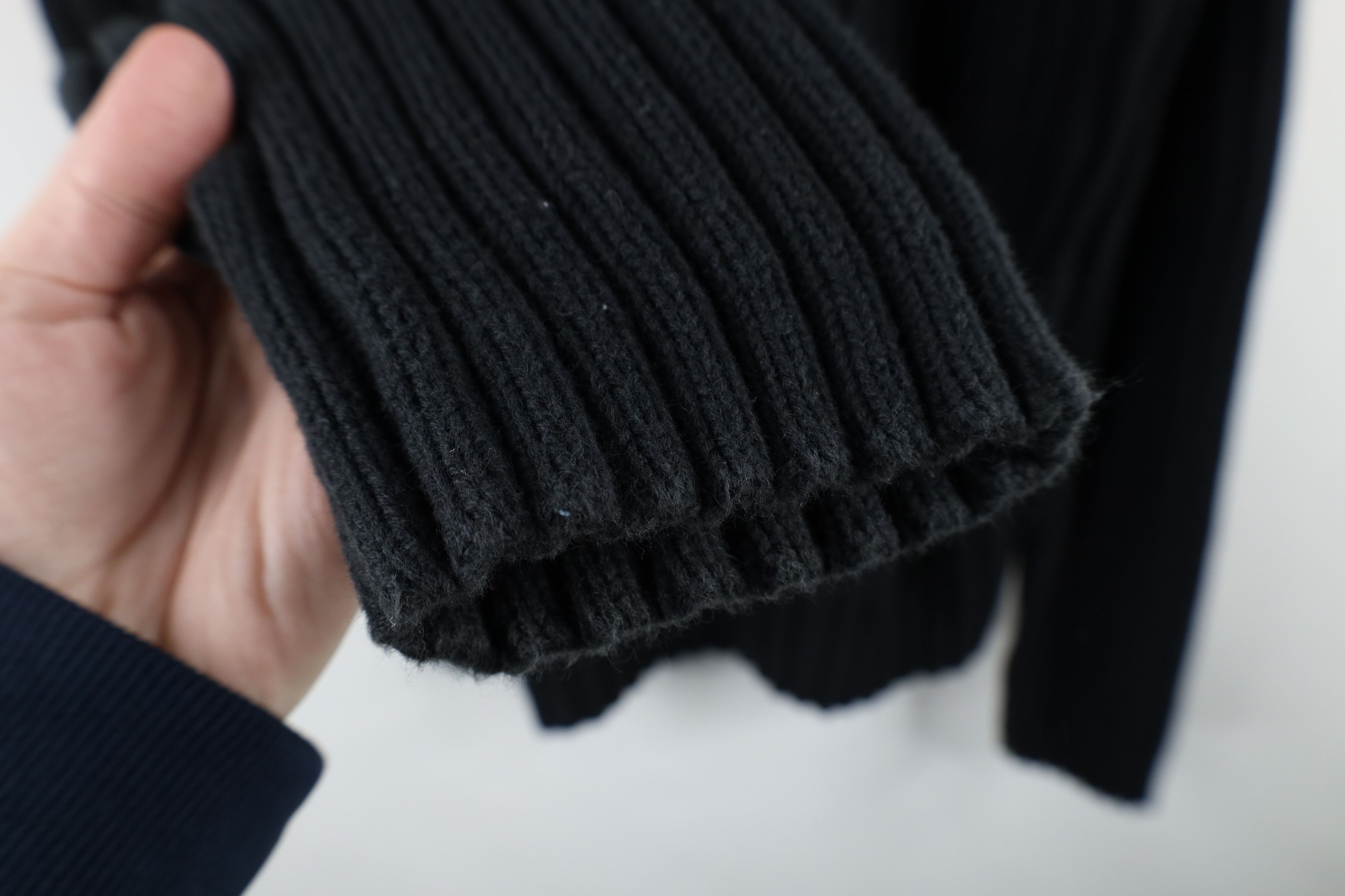 Vintage Vintage 90s Streetwear Heavyweight Ribbed Knit Sweater Black Size US XL / EU 56 / 4 - 7 Thumbnail