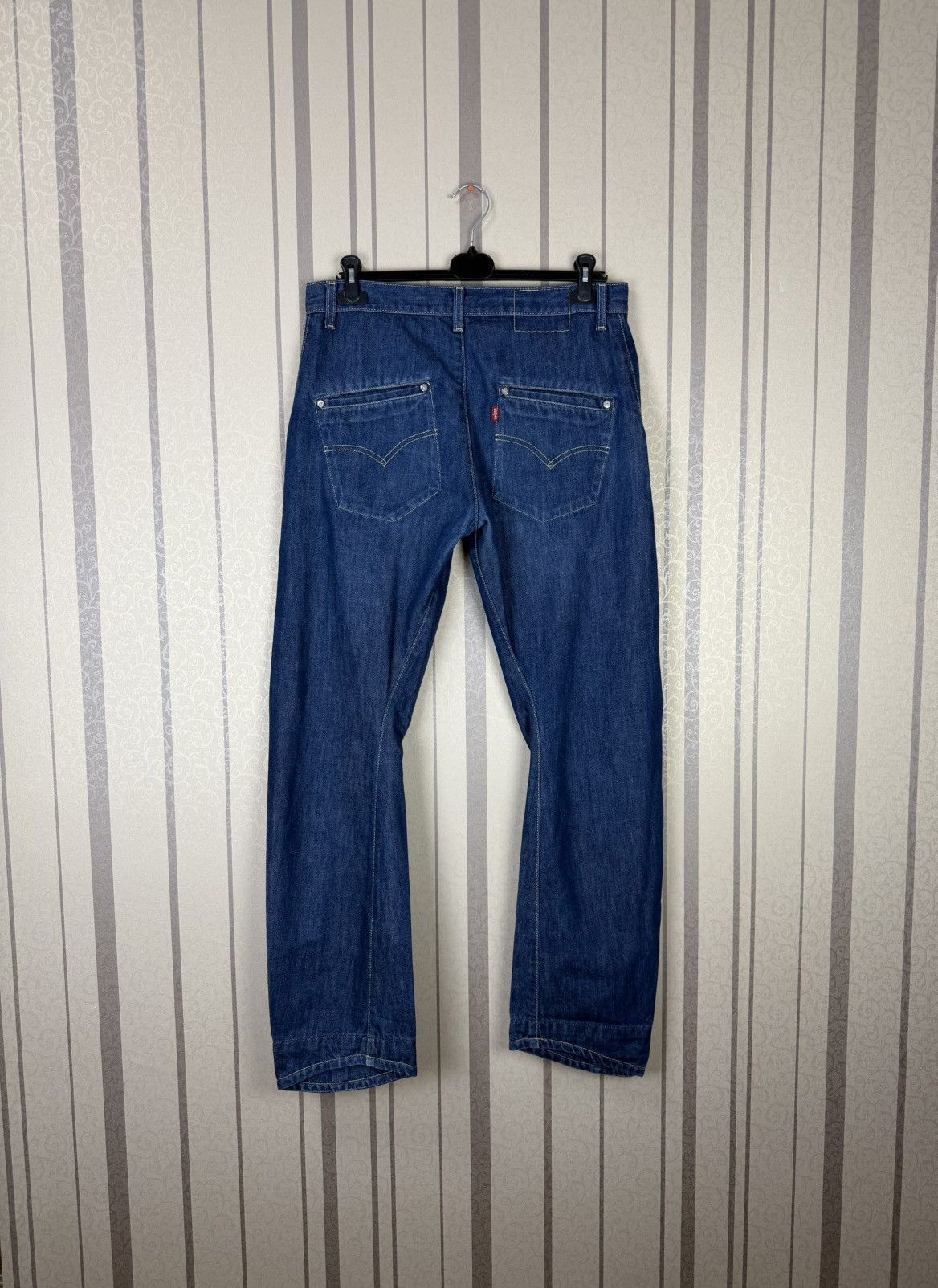 Levi's Levis Engineered Jeans Buckleback Size 34/32 Size US 34 / EU 50 - 1 Thumbnail