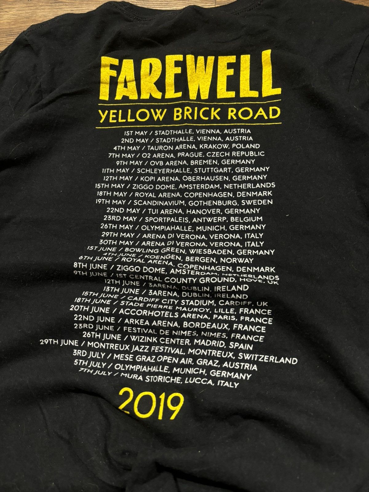 Band Tees × Vintage Elton John Farewell Yellow Brick road tour Tee Size US S / EU 44-46 / 1 - 4 Thumbnail