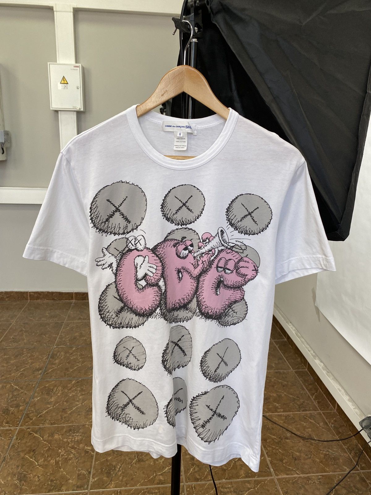 Comme Des Garcons Shirt X Kaws T Shirt Comme Des Garçons SHIRT X