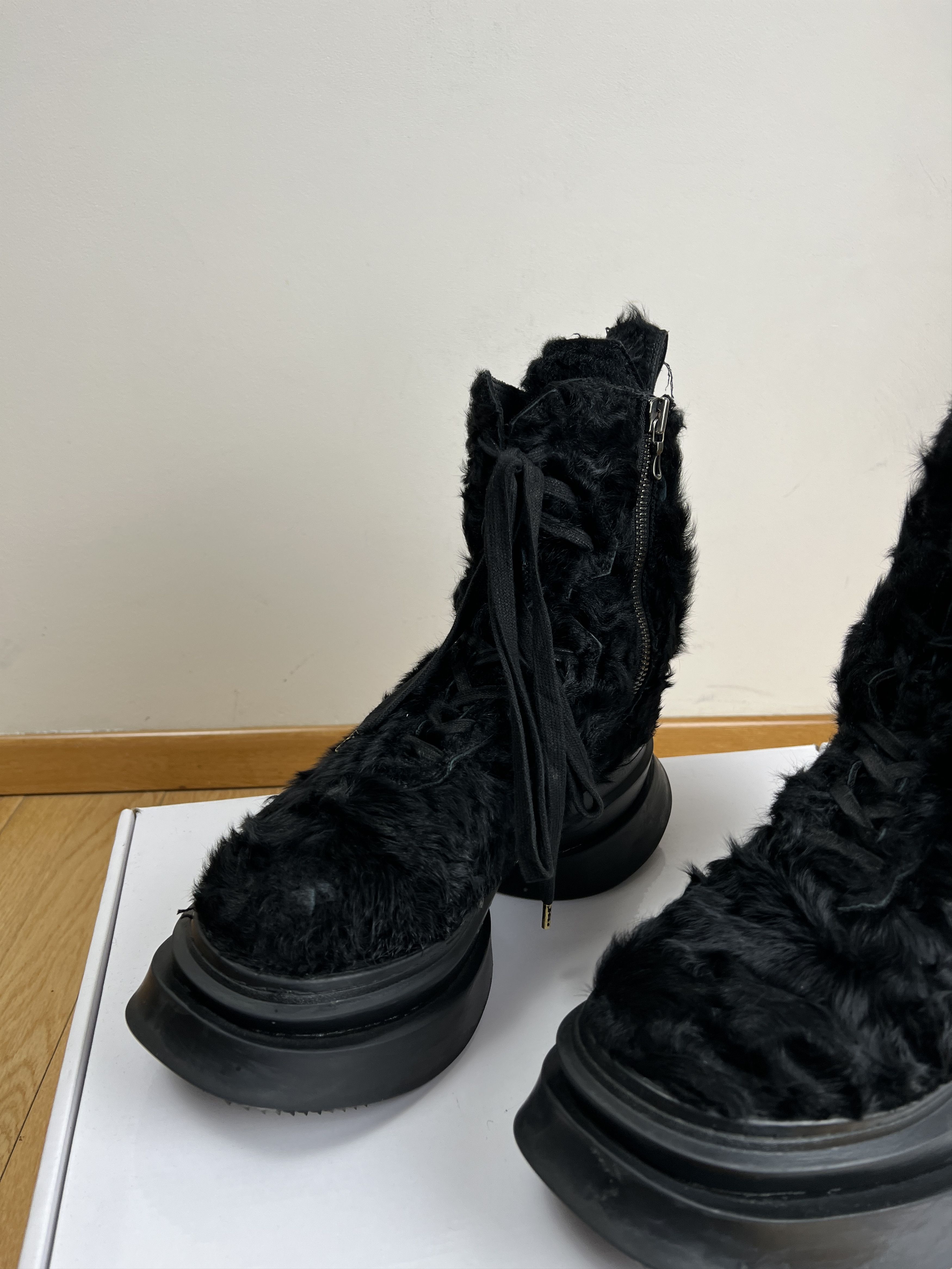 Julius Lamb Hair Shell Boots Size US 10 / EU 43 - 6 Thumbnail