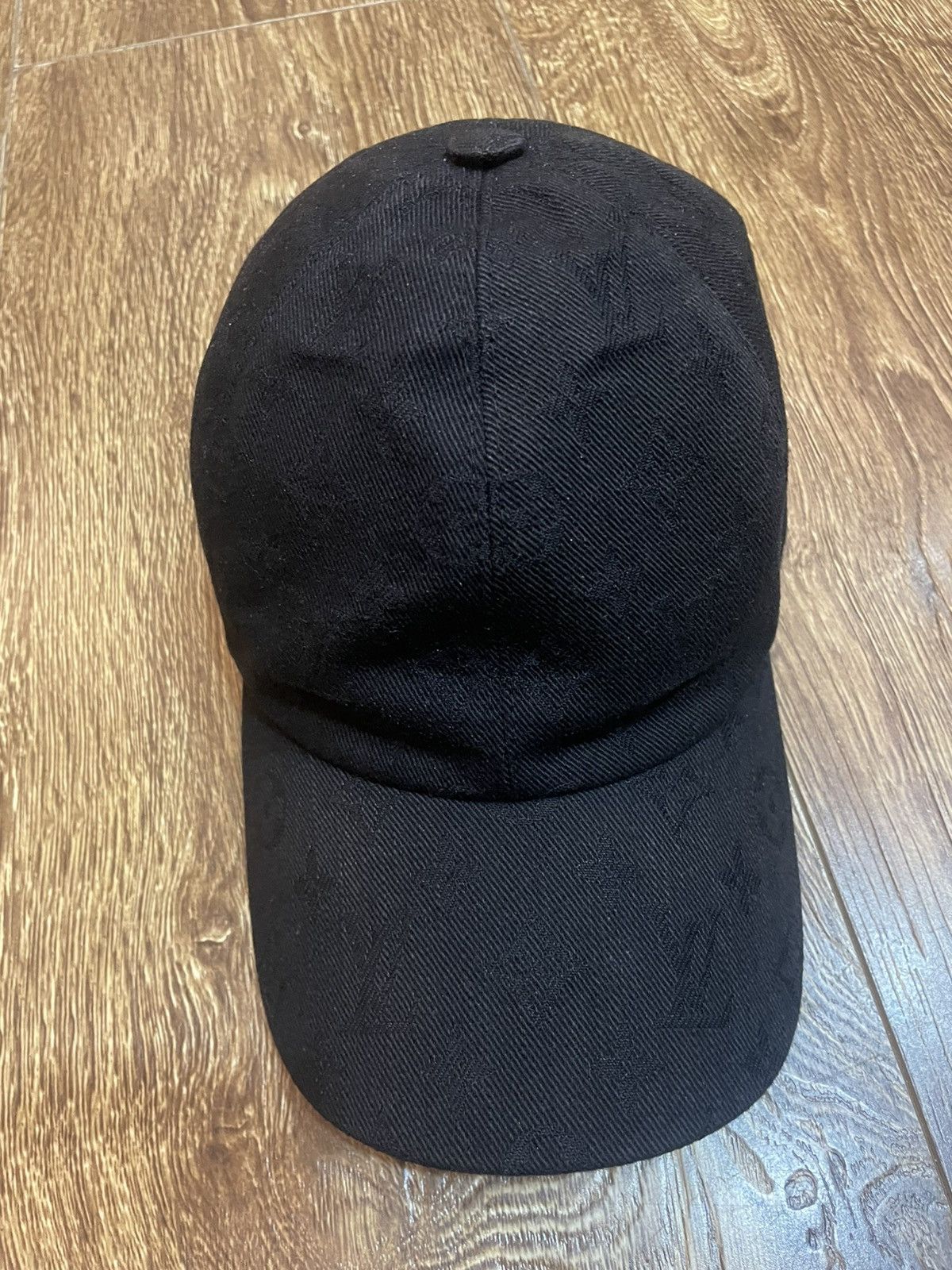 Louis Vuitton Authentic LOUIS VUITTON baseball cap Size ONE SIZE - 11 Thumbnail