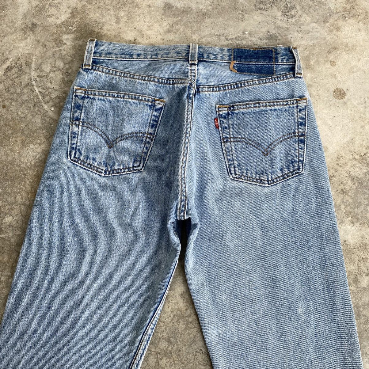 Levi's Vintage 90’s Levis 501 Faded Stonewashed Blue Denim Jeans Size US 28 / EU 44 - 9 Thumbnail