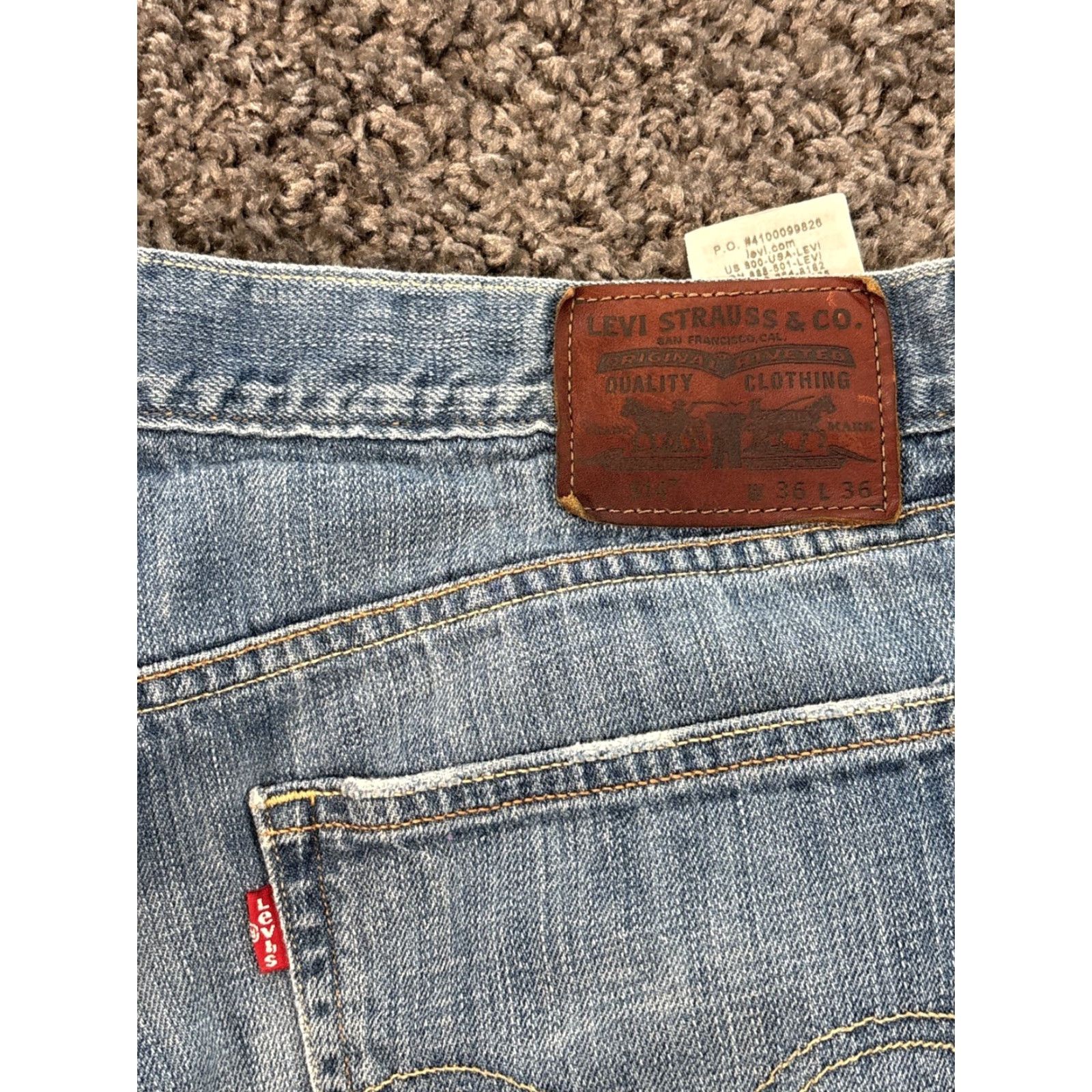Levi's VINTAGE Levis 514 Jeans Mens 36x36 Light Wash Distressed Y2K Grunge Blue Denim Straight 36 in Waist 36 in XS? Size US 36 / EU 52 - 5 Thumbnail