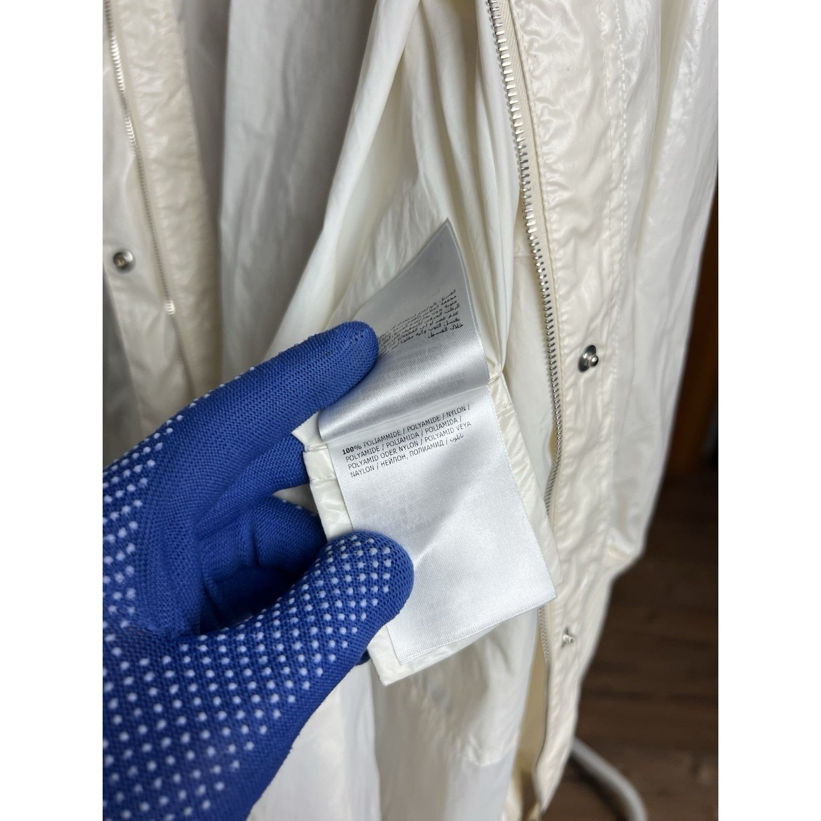 Moncler Moncler Carula Giubbotto Genius 2 White Waterproof Scarf Jac Size M / US 6-8 / IT 42-44 - 14 Thumbnail