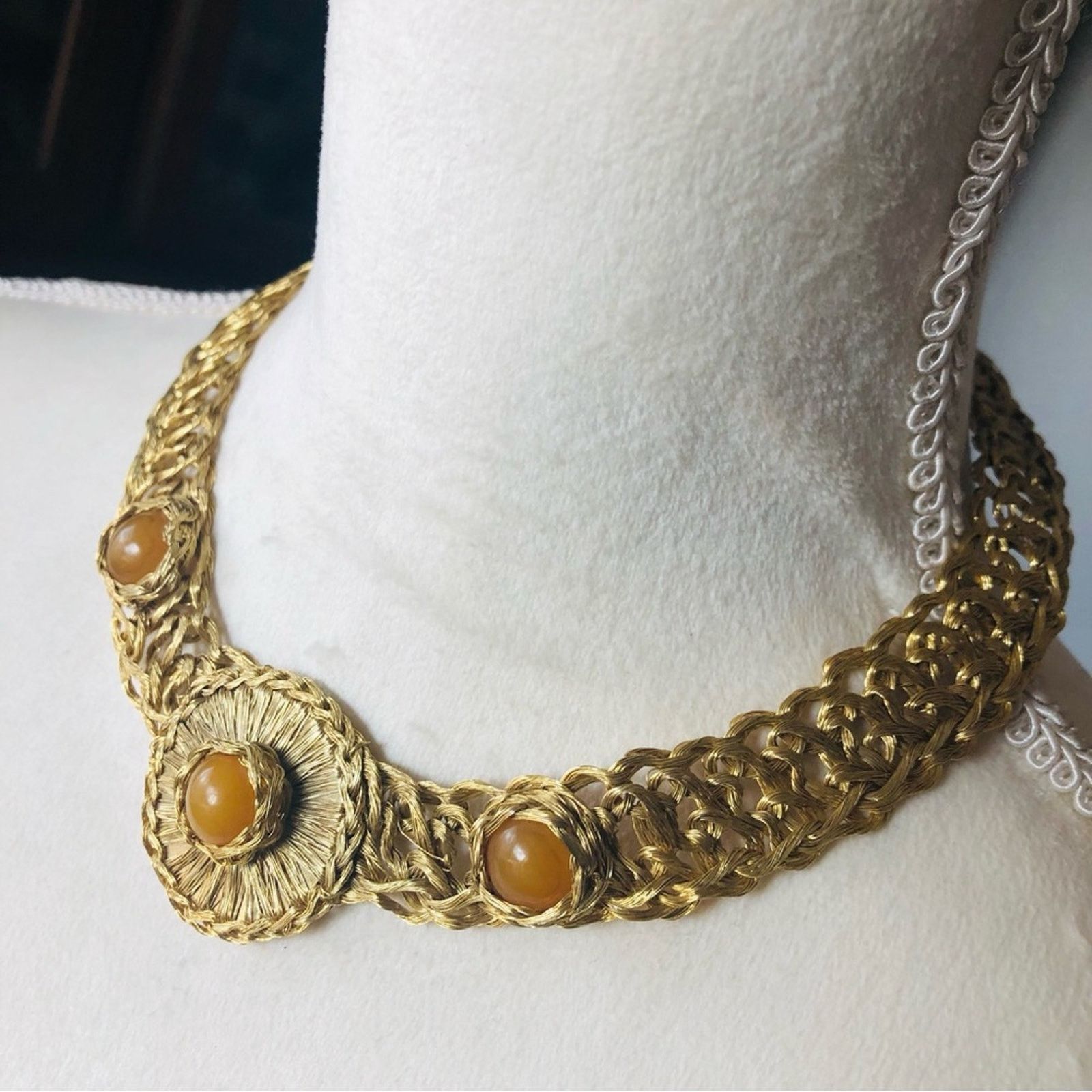 Vintage Vintage hand crafted braided gold wire jewelry set Size ONE SIZE - 6 Thumbnail