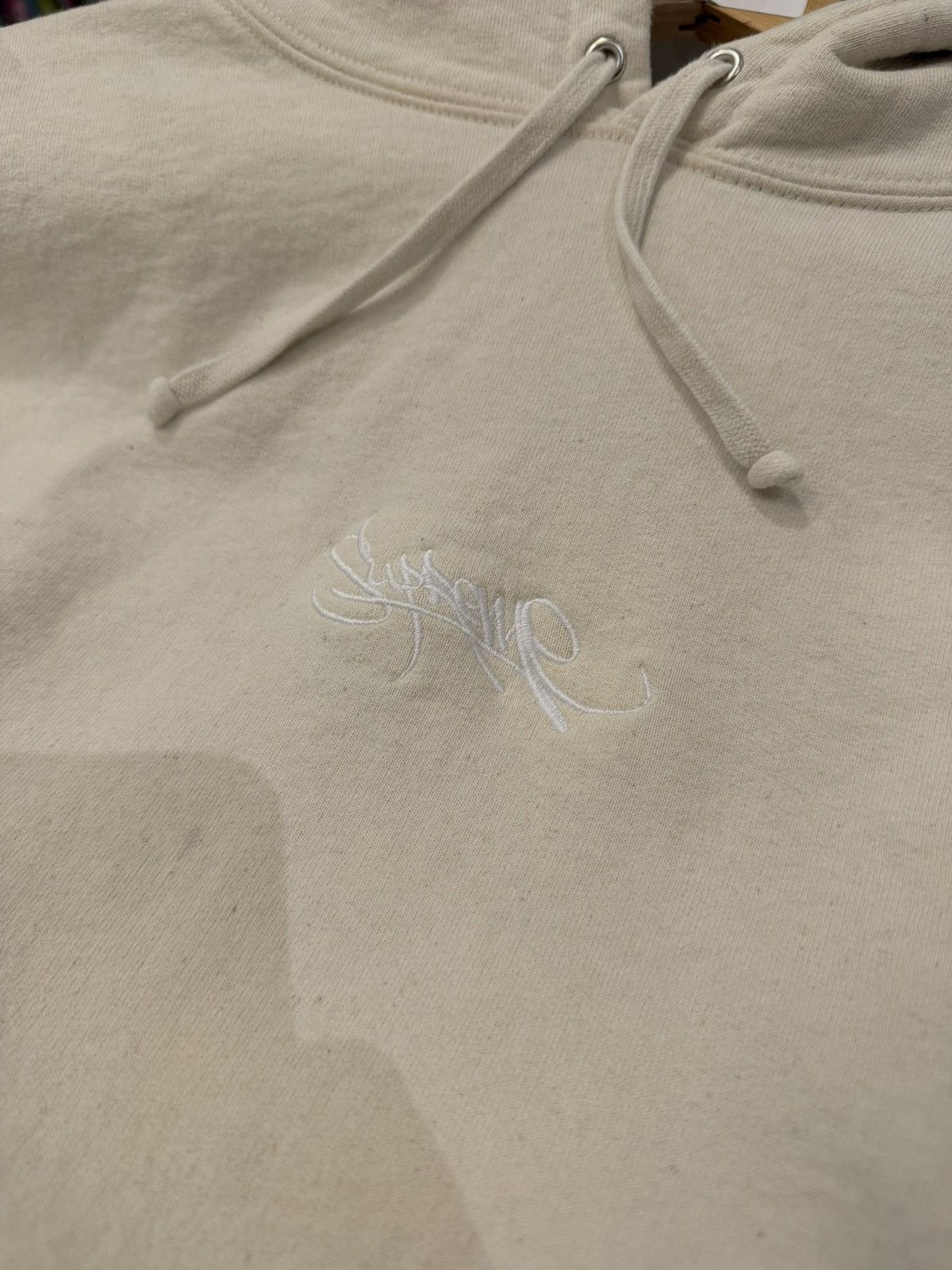 Supreme Supreme Script Hoodie Size US XL / EU 56 / 4 - 3 Thumbnail