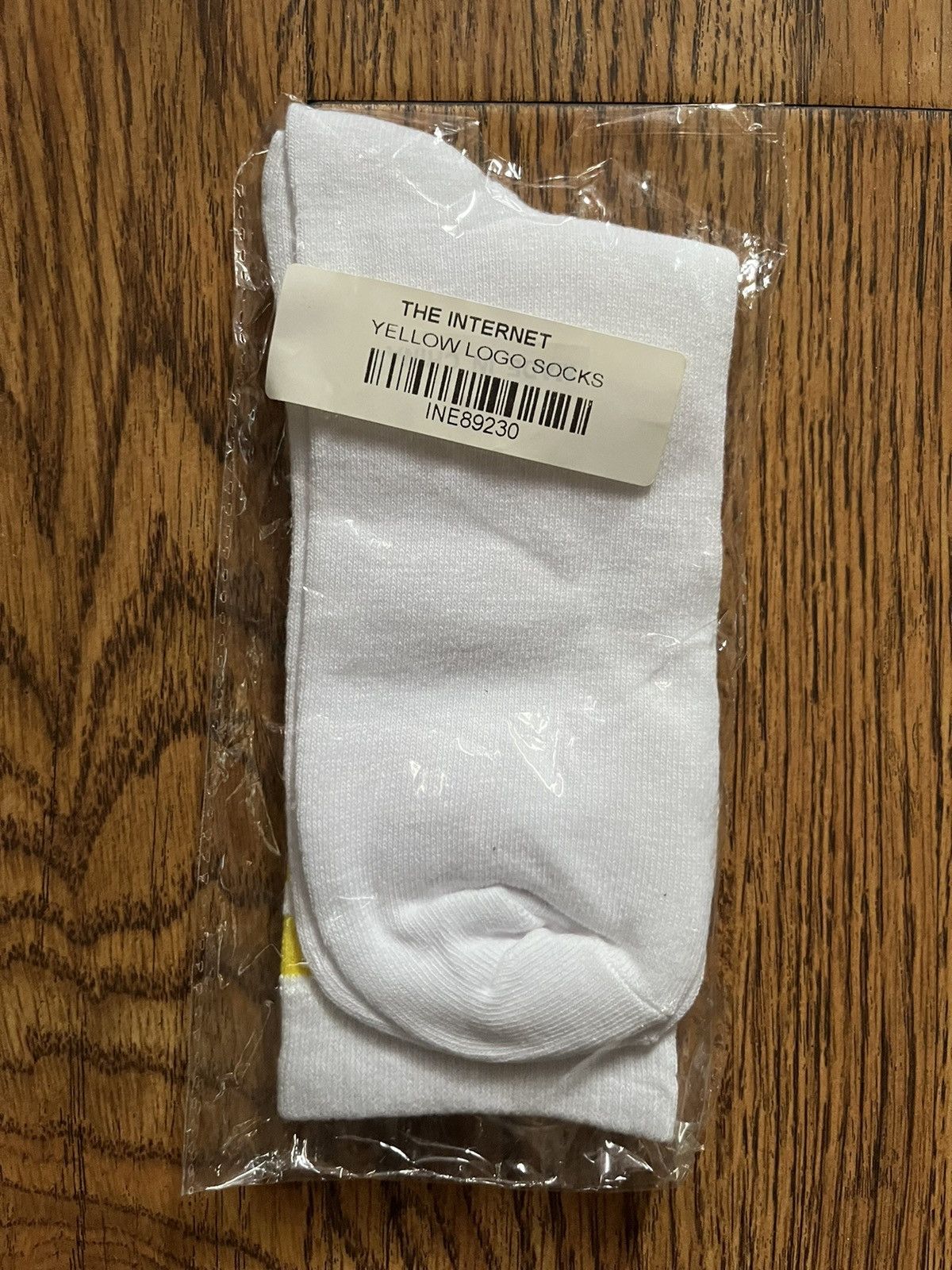 Other The Internet Band Yellow Socks Size ONE SIZE - 2 Thumbnail