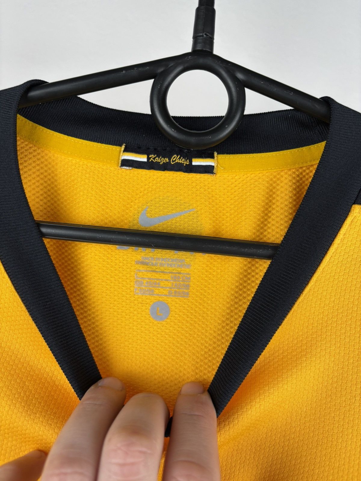 Vintage Nike Kaizer Chiefs home soccer jersey size L Size US L / EU 52-54 / 3 - 6 Thumbnail