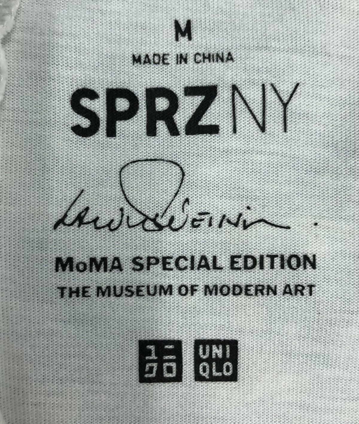 Uniqlo Uniqlo Lawrence Weiner 2014 The Museum Of Modern Art T-Shirt Size US M / EU 48-50 / 2 - 7 Thumbnail