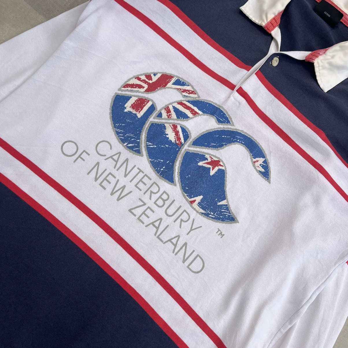 Canterbury of New Zealand × Vintage Vintage Centerburry Australia Flag Logo Rugby Shirt Size US L / EU 52-54 / 3 - 2 Thumbnail