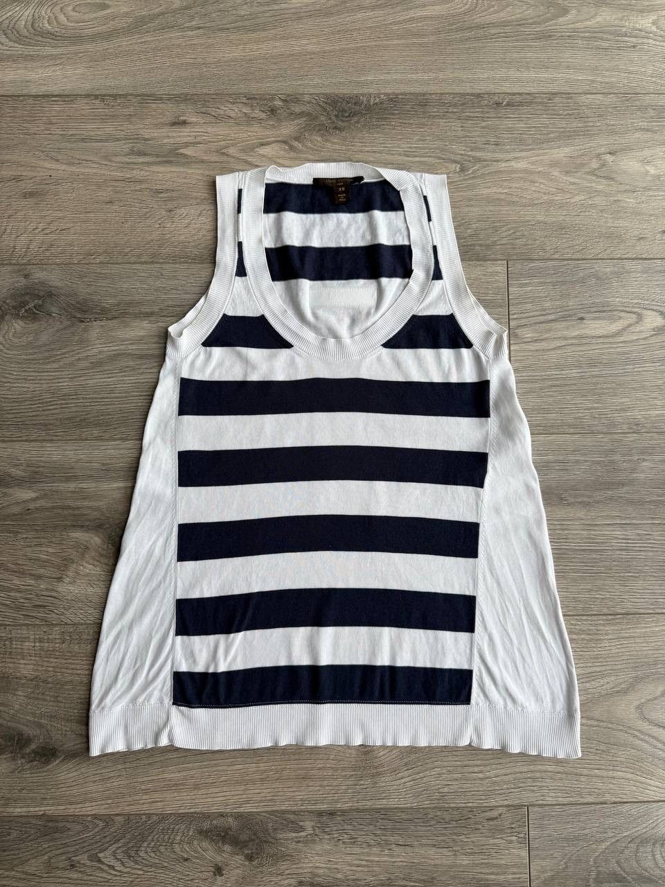 Louis Vuitton Louis Vuitton Tank Top T shirt Size XS / US 0-2 / IT 36-38 - 1 Thumbnail