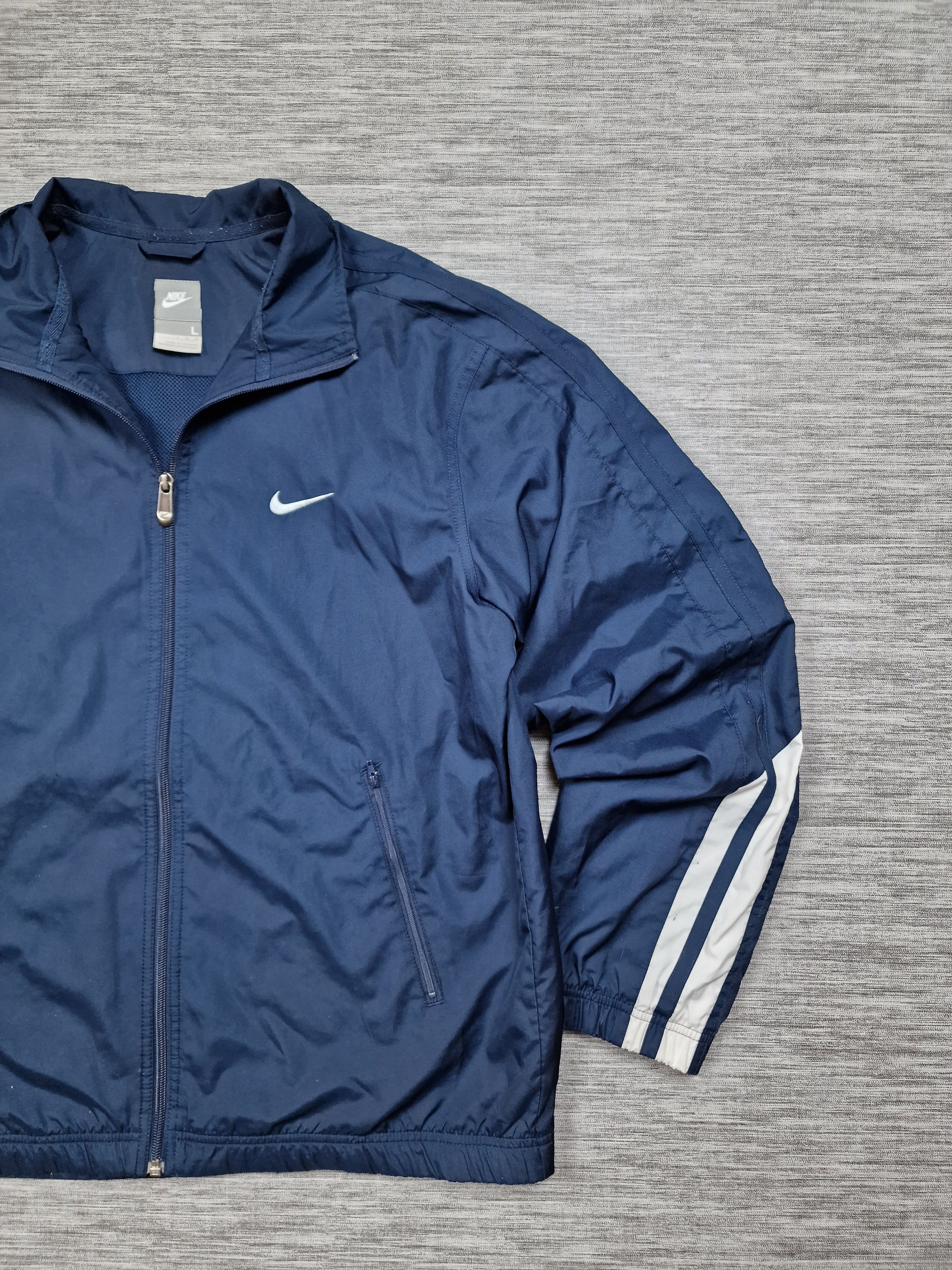 Nike Vintage Nike Windbreaker Y2K 90’s Size US L / EU 52-54 / 3 - 3 Thumbnail