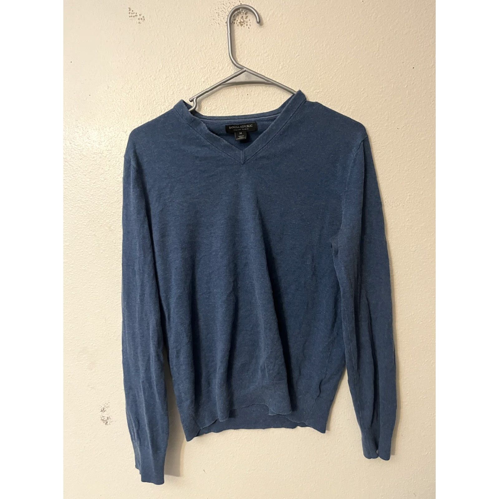 Banana Republic Banana Republic Men’s Sweater V-Neck Pullover Blue Size M Knit Tight-Knit Lightweight Casual Business | 75% Silk 20% Cotton 5% Cashmere | Regular Fit Size US M / EU 48-50 / 2 - 2 Thumbnail