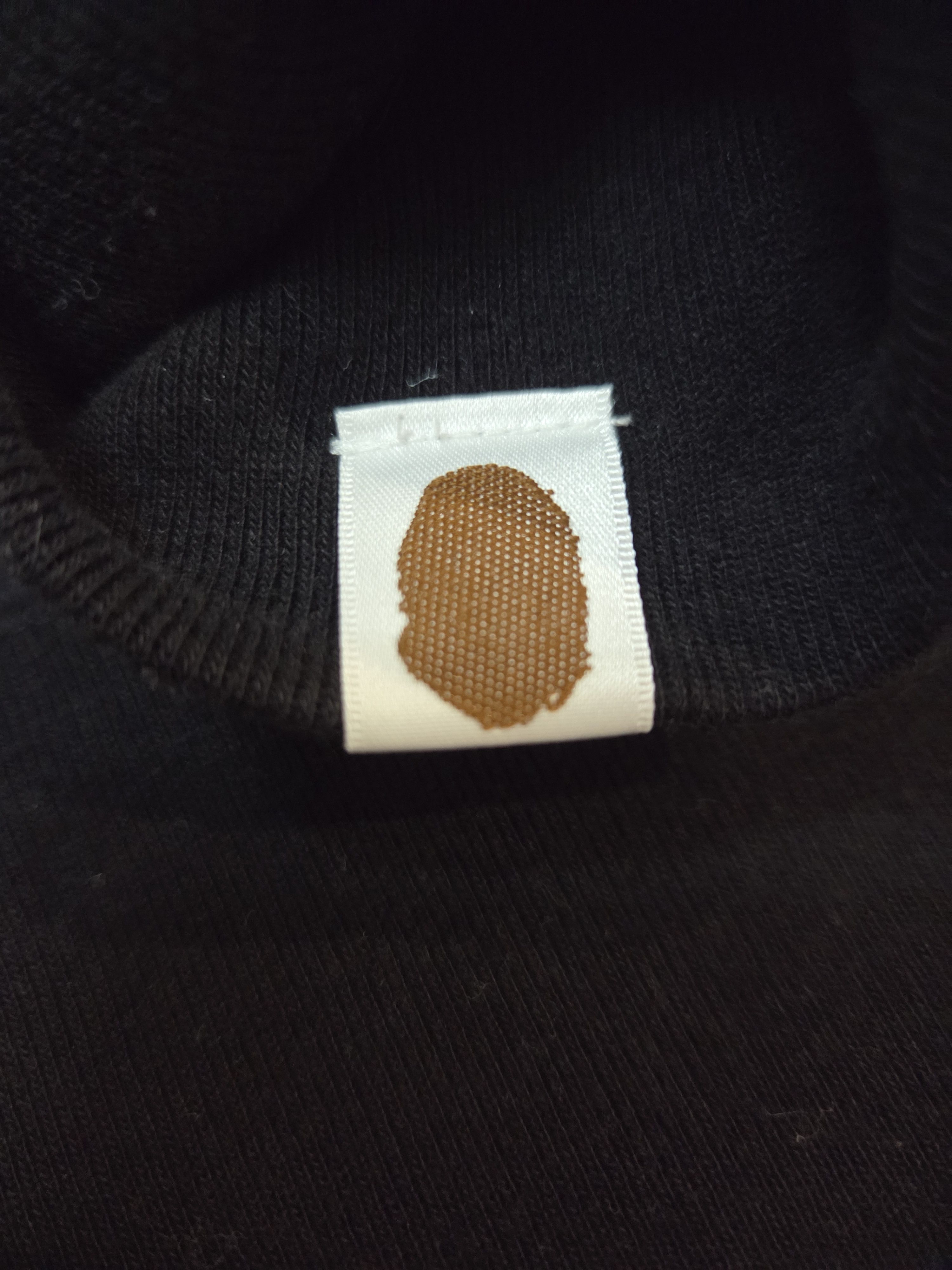 Bape A bathing ape Bape UK London shark hoodie Large Size US L / EU 52-54 / 3 - 9 Thumbnail