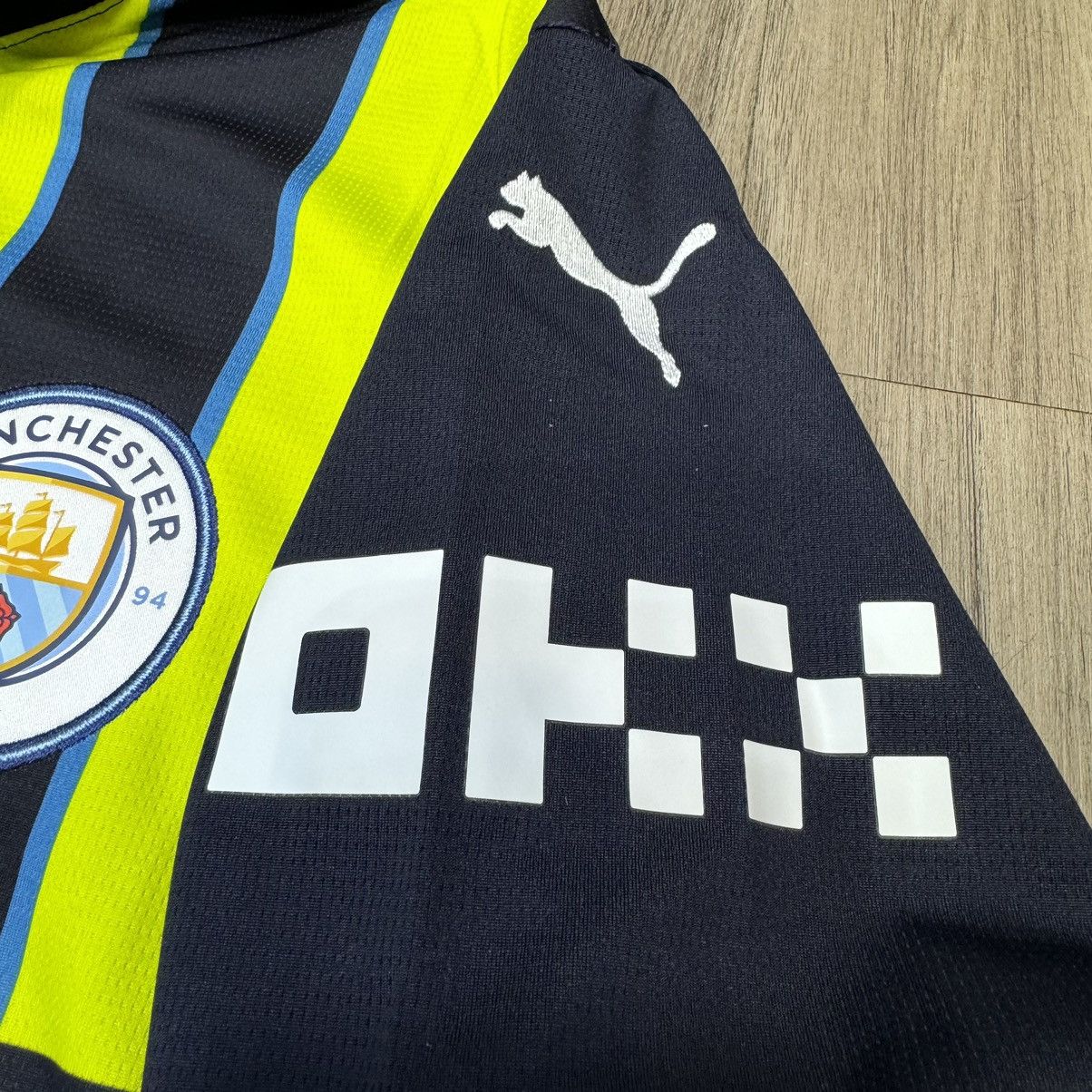 Puma Manchester City 24/25 away Longsleeves shirt #9 Haaland Size US L / EU 52-54 / 3 - 6 Thumbnail