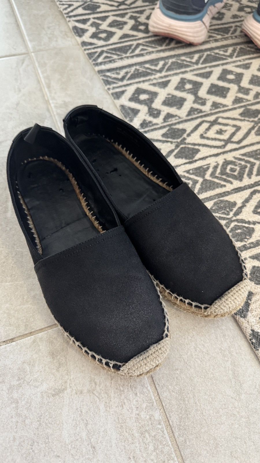 Yves Saint Laurent Saint Laurent Logo Embroidered Slip-On Espadrilles Size US 6.5 / EU 39-40 - 3 Thumbnail