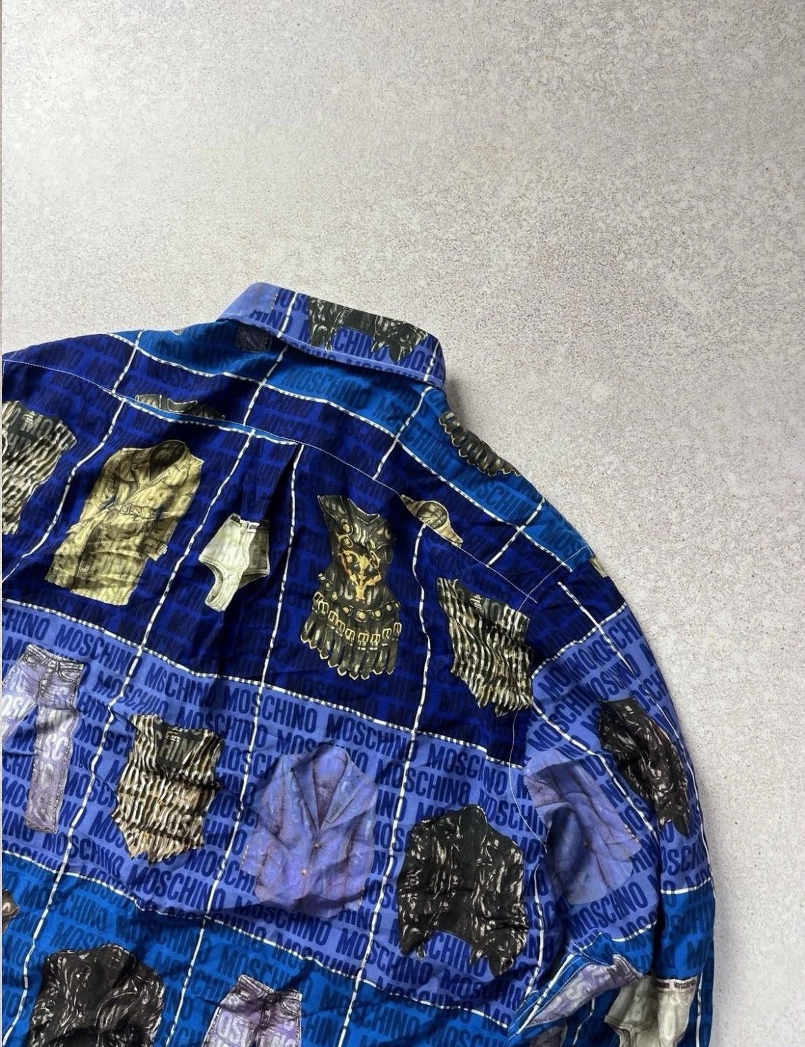 Moschino Vintage Moschino Jeans 1996 Clothes Print Shirt Size US XL / EU 56 / 4 - 5 Thumbnail