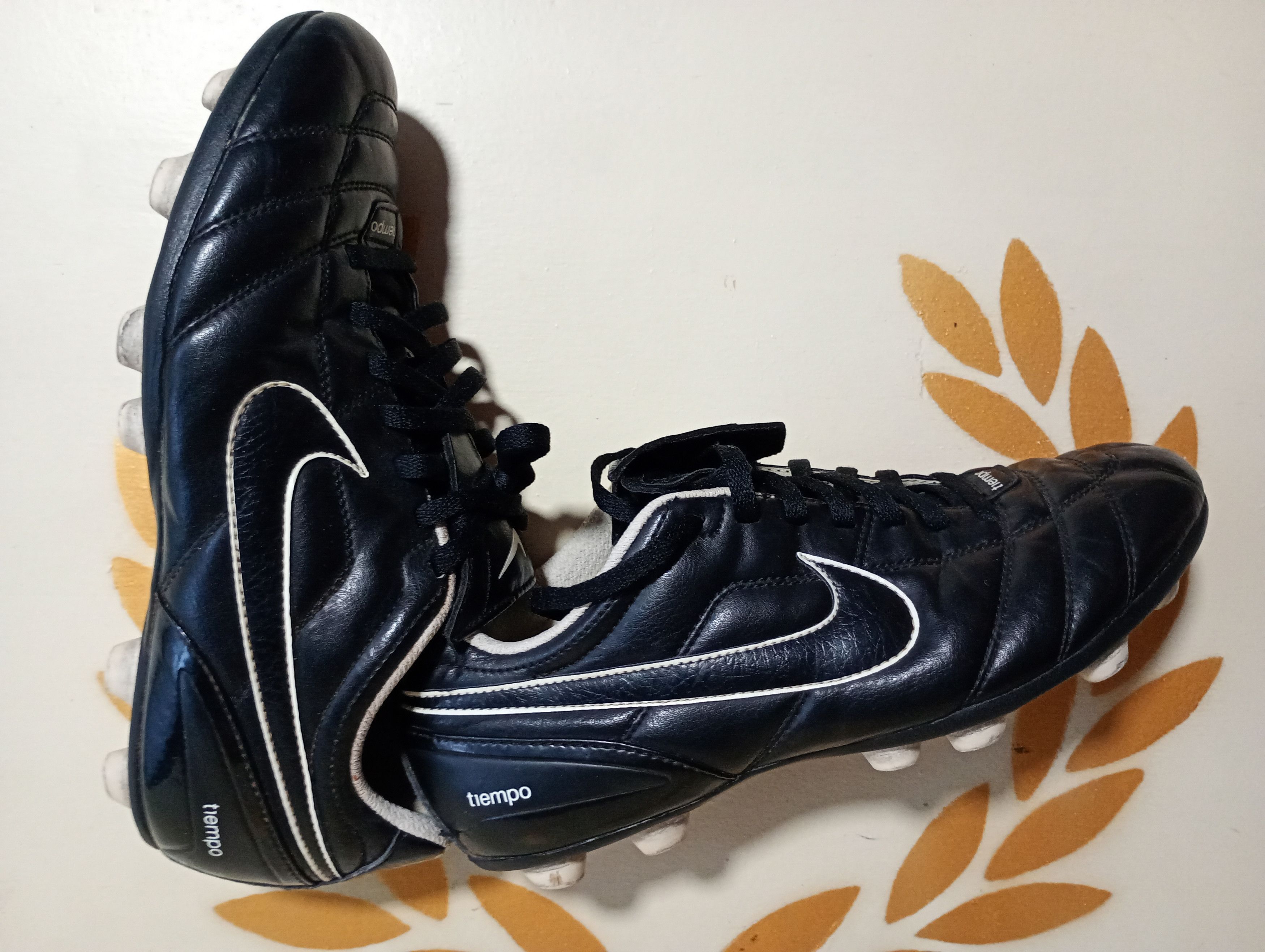 Nike 2009 Nike Tiempo Versatract Soccer Cleats Size US 8.5 Size US 8.5 / EU 41-42 - 7 Thumbnail